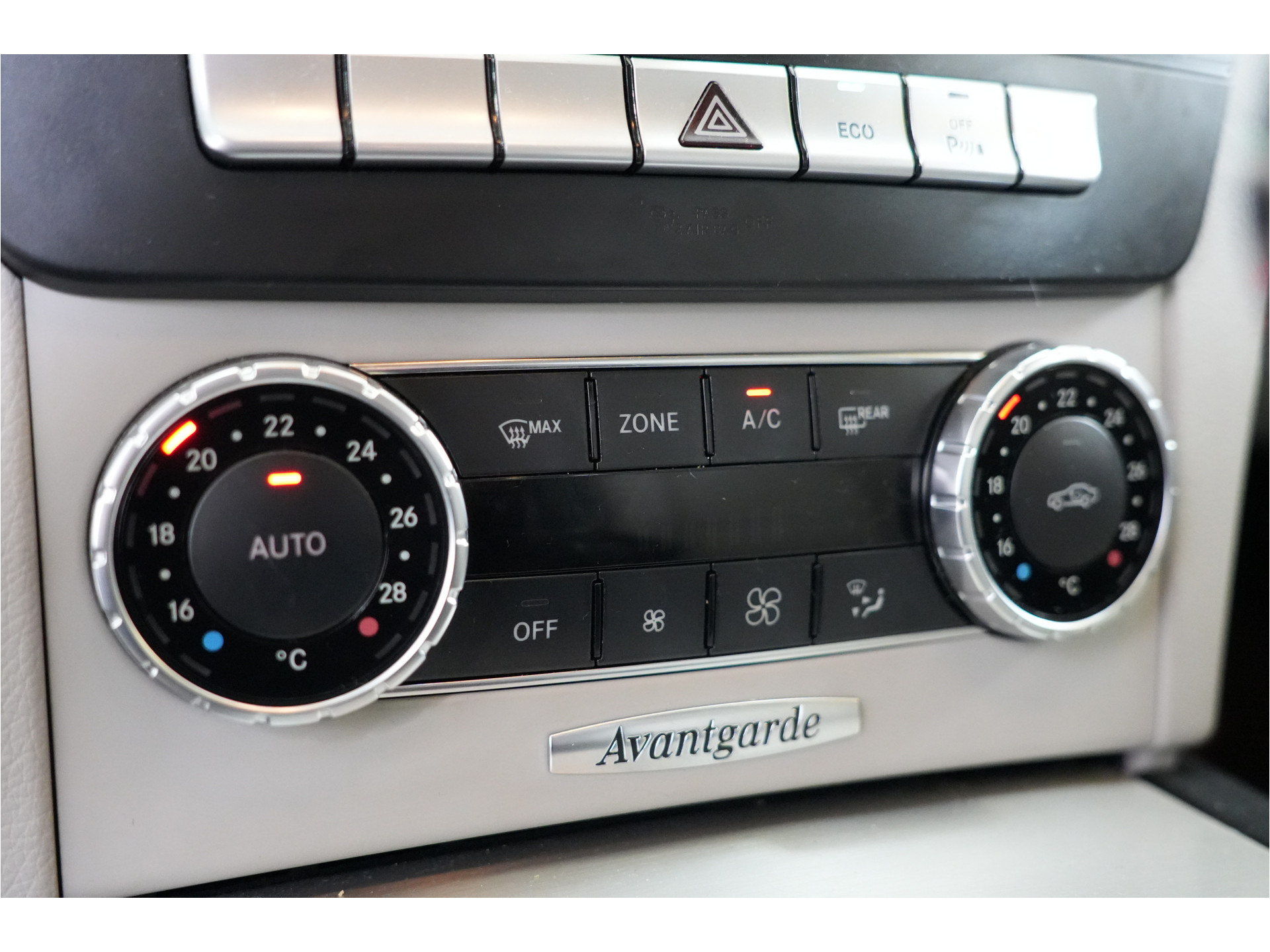 Mercedes-Benz C-klasse Estate 180 Ambition Avantgarde | Trekhaak | El. Stl. verst. | Navi | Cruise | PDC | Bluetooth |