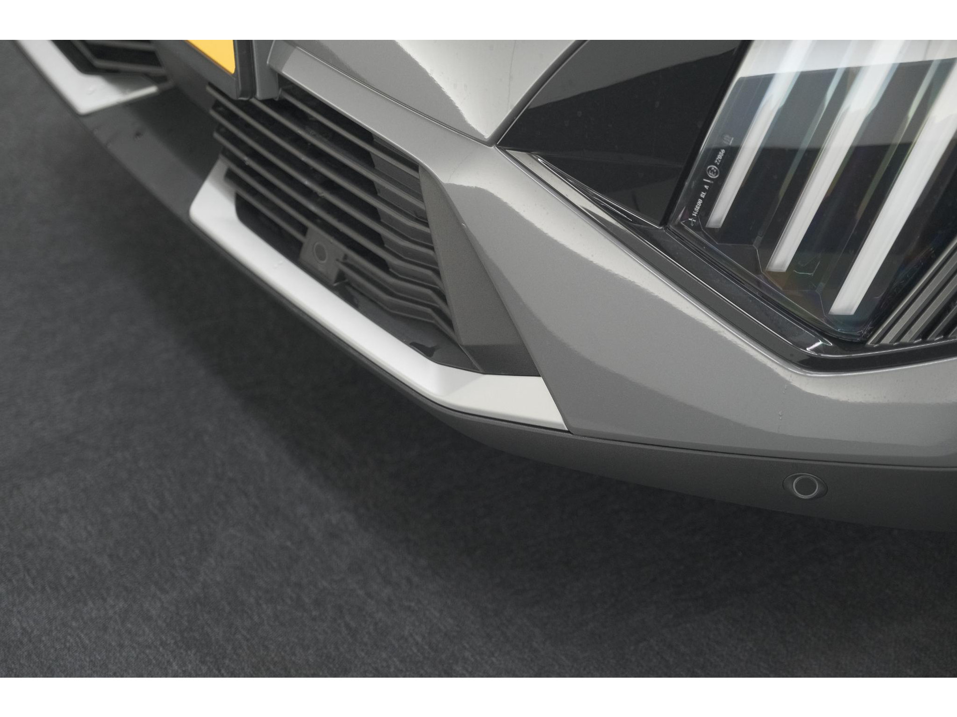 Peugeot e-2008 EV Allure 54 kWh | 11 KW Lader | Warmtepomp | Apple Carplay | Parkeersensoren