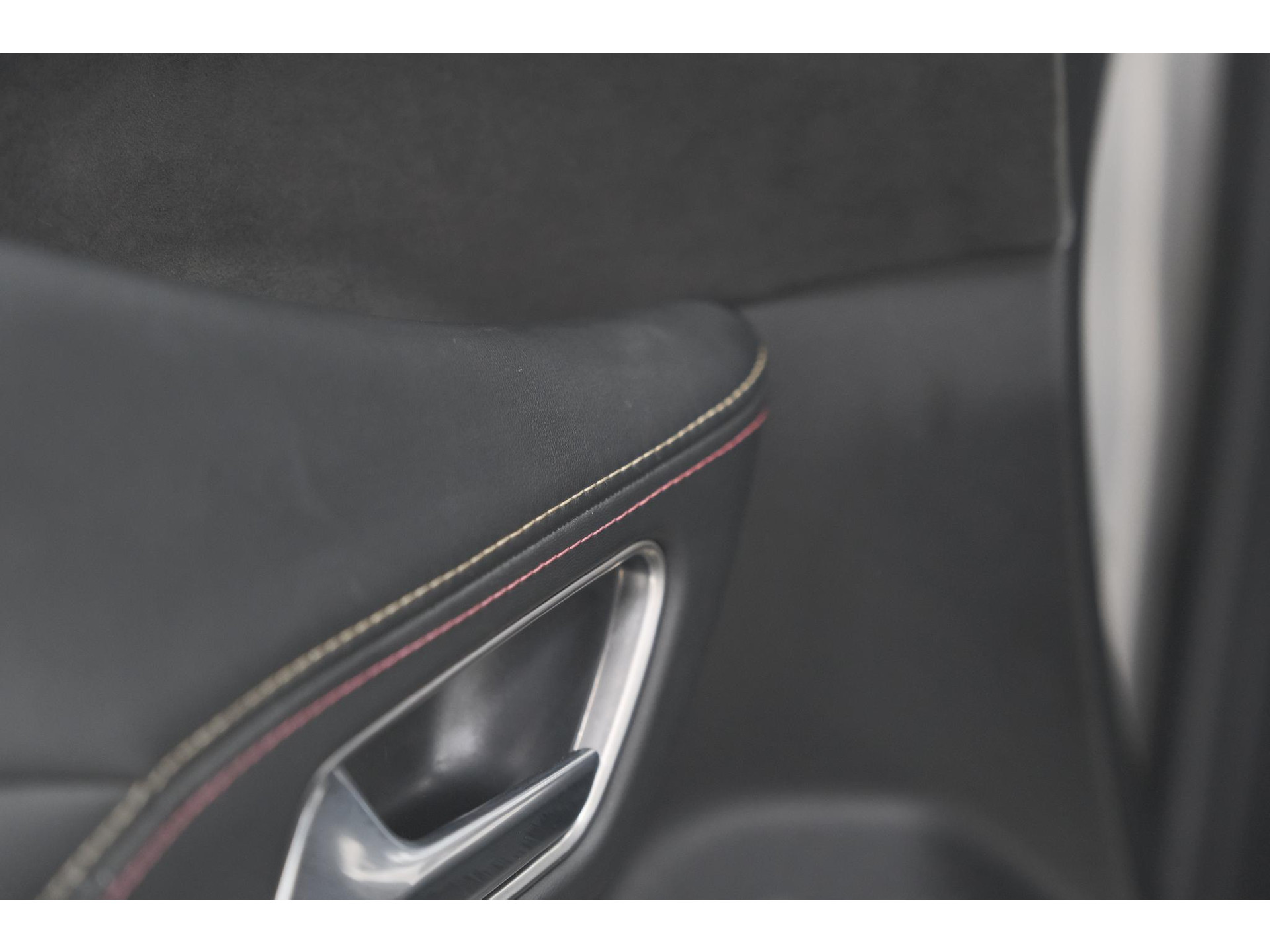 DS 4 PureTech 130 EAT8 Performance Line | Camera | Apple Carplay | Alcantara® bekleding | Parkeersensensoren