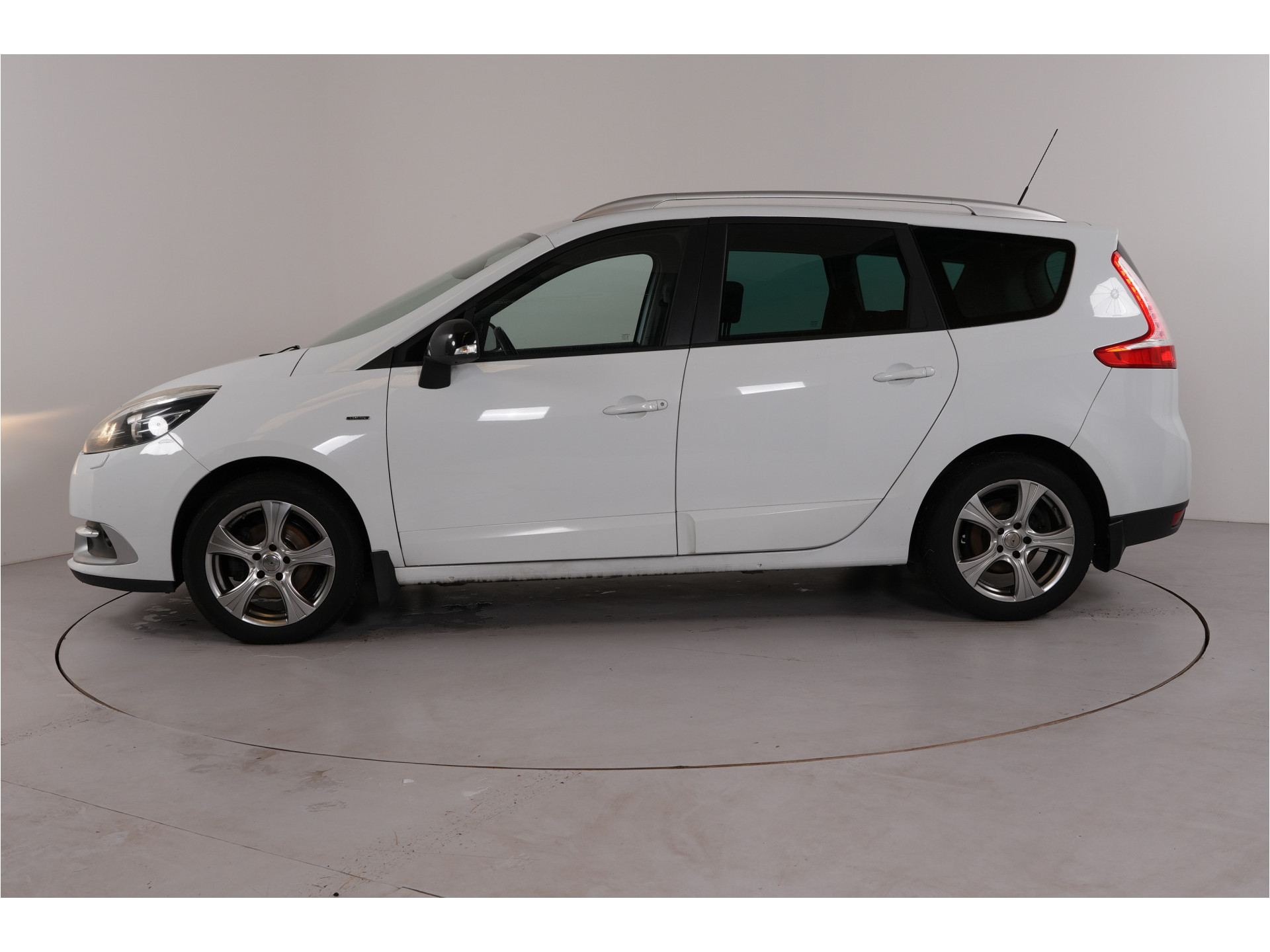 Renault Grand Scénic 1.5 dCi Bose | Trekhaak | Stl. verw. | Cruise
