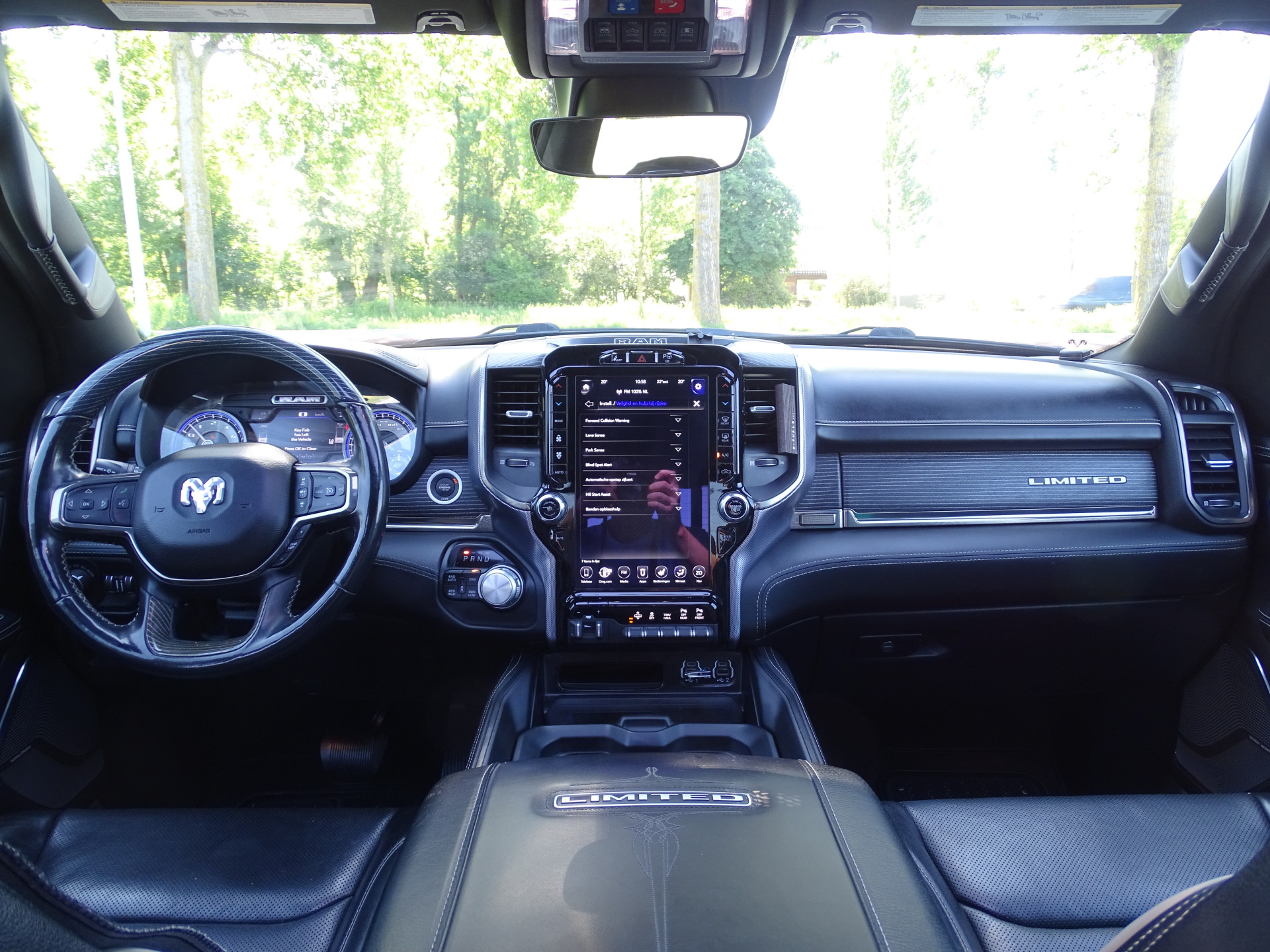 Dodge Ram 1500 5.7 V8 4x4 Crew Cab Limited