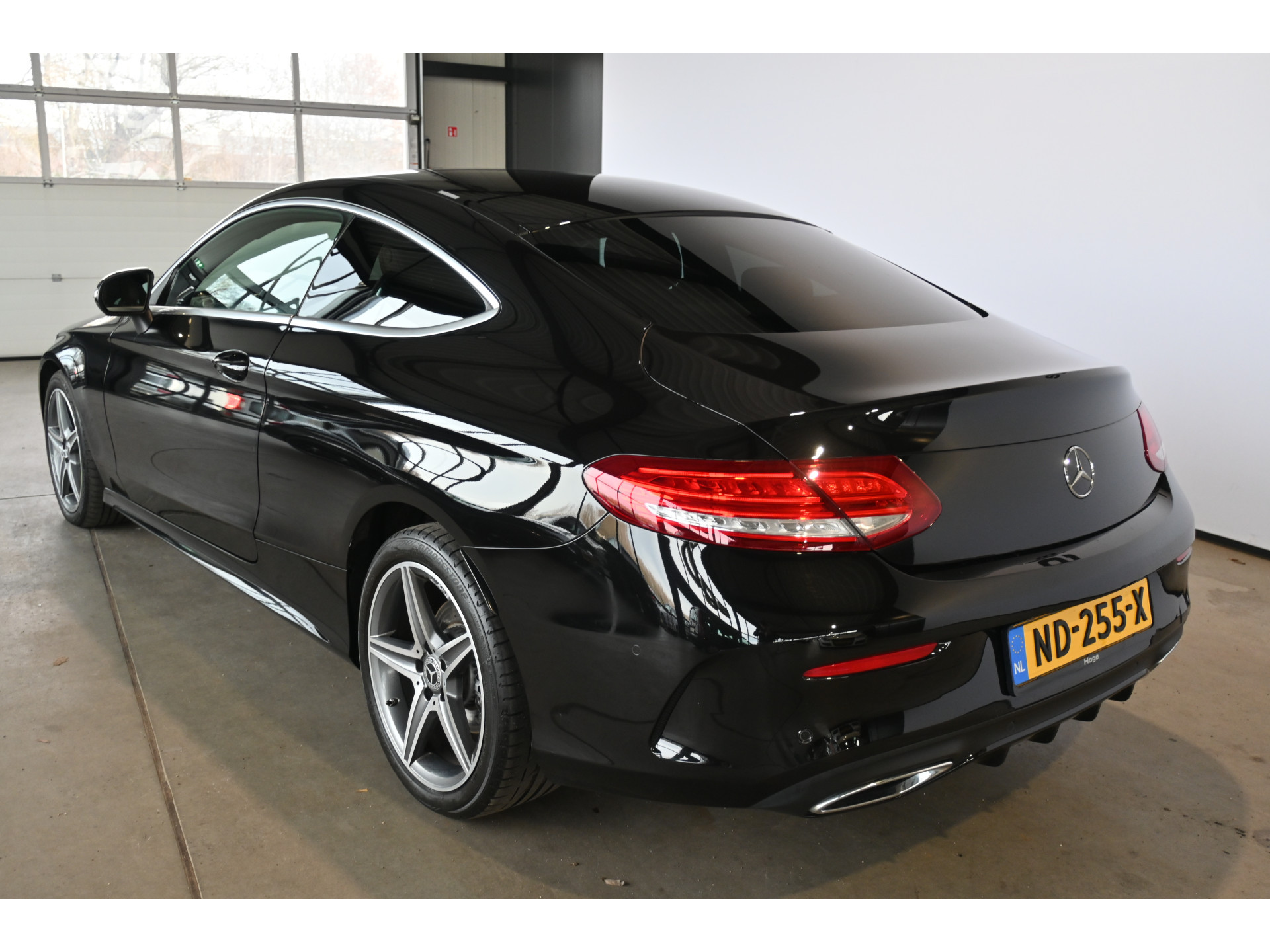 Mercedes-Benz C-klasse Coupé 220 d Edition 1 Automaat Clima Navigatie Leder Stoelverwarming Rijklaarprijs Inruil Mogelijk!