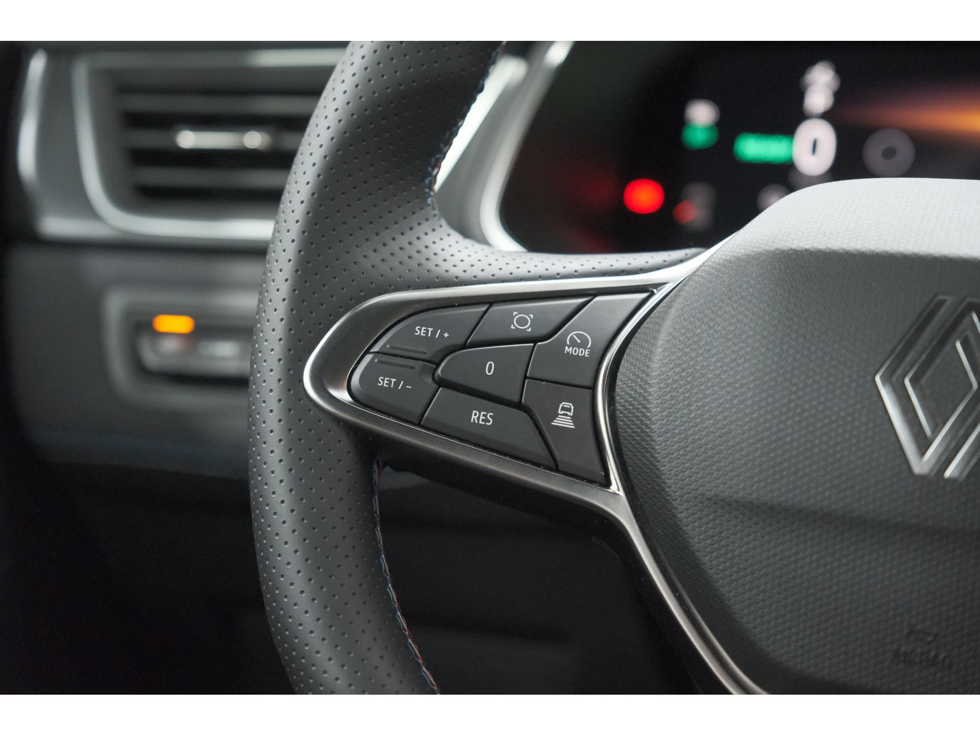 Renault Captur 1.8 E-Tech full hybrid 160 Esprit Alpine | 360 Camera | Adaptieve Cruise Control | Dodehoekdetectie | Stuurwielverwarming