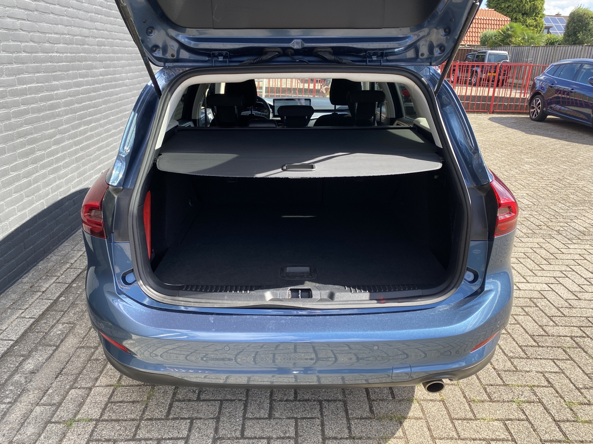 Ford Focus Wagon 1.0 EcoBoost Hybrid 155 pk Titanium AUT. | 1e eigenaar | dealer onderh. | navigatie | cruise control | BTW auto