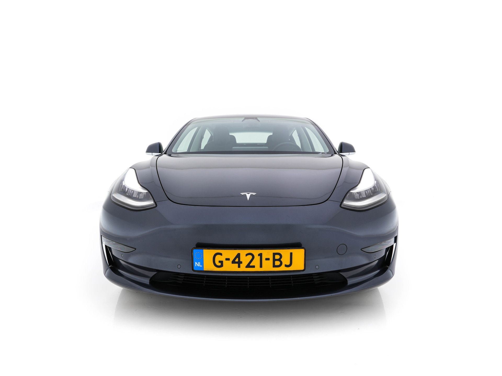 Tesla Model 3 Standard RWD Plus 60 kWh [ 3-Fase-11Kw ] {SOH-88%} (INCL-BTW) Aut. *PANO | AUTO-PILOT | LEATHER | KEYLESS | FULL-LED | MEMORY-PACK | SURROUND-VIEW | DAB | CARPLAY | DIGI-COCKPIT | LANE-ASSIST | COMFORTSEATS | 18"ALU*