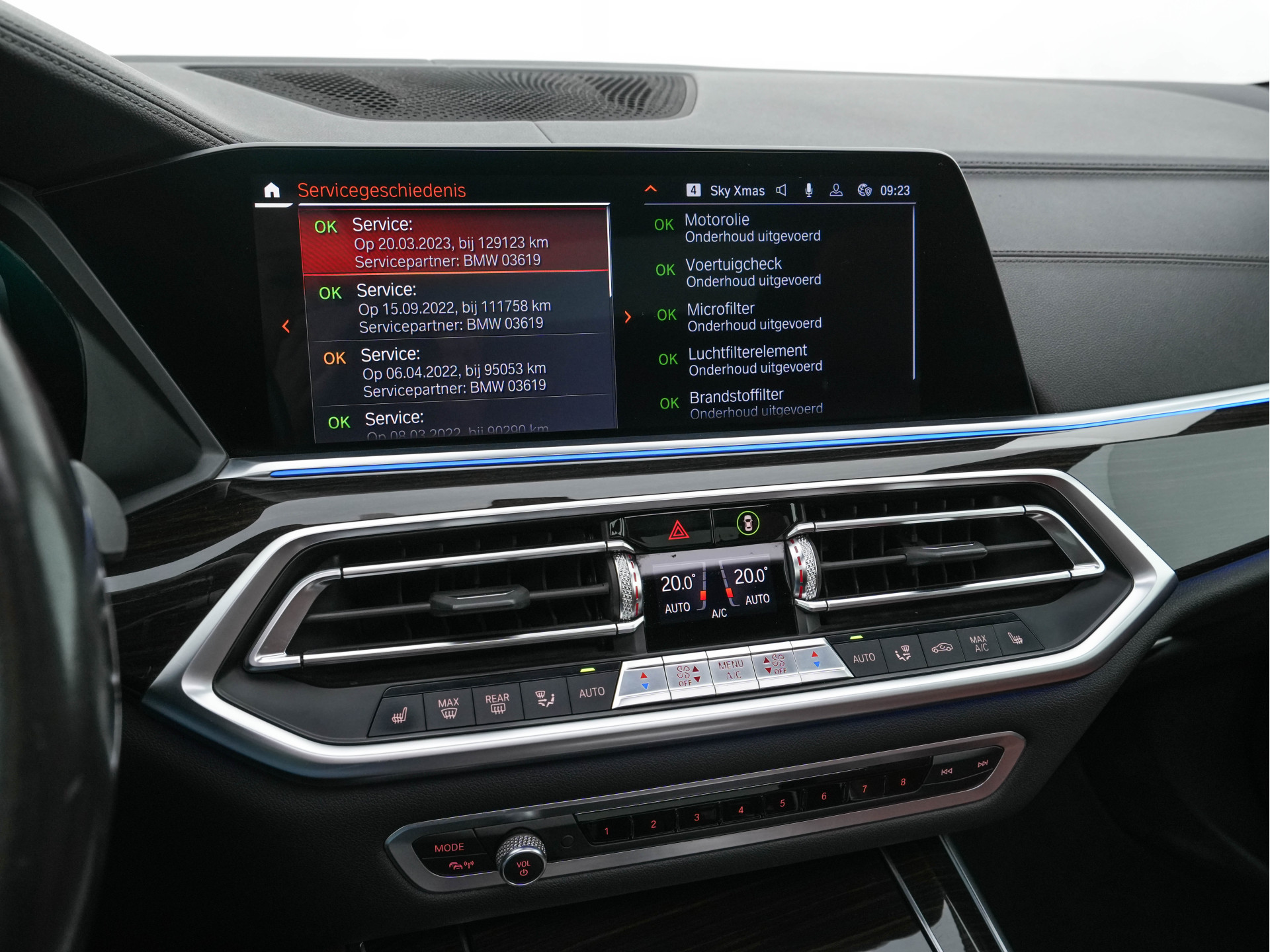 BMW X5 M50d High Executive M-Sportpack Aut. *PANO | HEAD-UP | DESIGN-LEATHER | LASER-LIGHT | TOP-VIEW | HARMAN/KARDON | MEMORY-PACK | DIGI-COCKPIT | DAB+ | HEATED-COMFORTSEATS | NAVI-FULLMAP | KEYLESS | TOWBAR | 21''ALU*