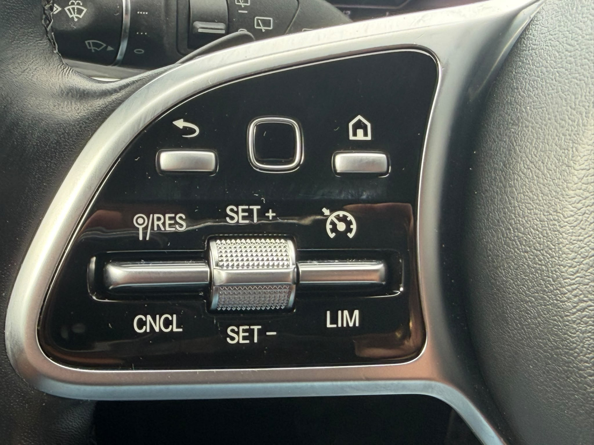 Mercedes-Benz E-klasse Estate 200 Premium 3/6/12 MND GARANTIE  | AUTOMAAT | NIEUWE APK | LEDER | PDC | NAVI | CRUISE |