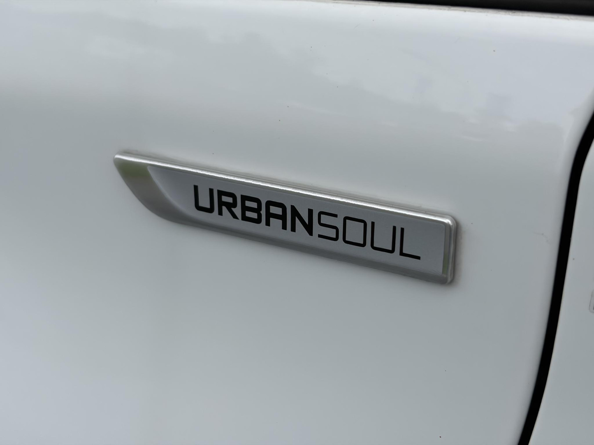 Peugeot 208 1.2 VTi Urban Soul ✓1e Eigenaar✓Trekhaak✓Navi✓Airco✓Cruise✓Pdc✓Lm velgen✓5 Deurs✓Zeer Zuinig✓N.A.P✓Apk tot 03-2027
