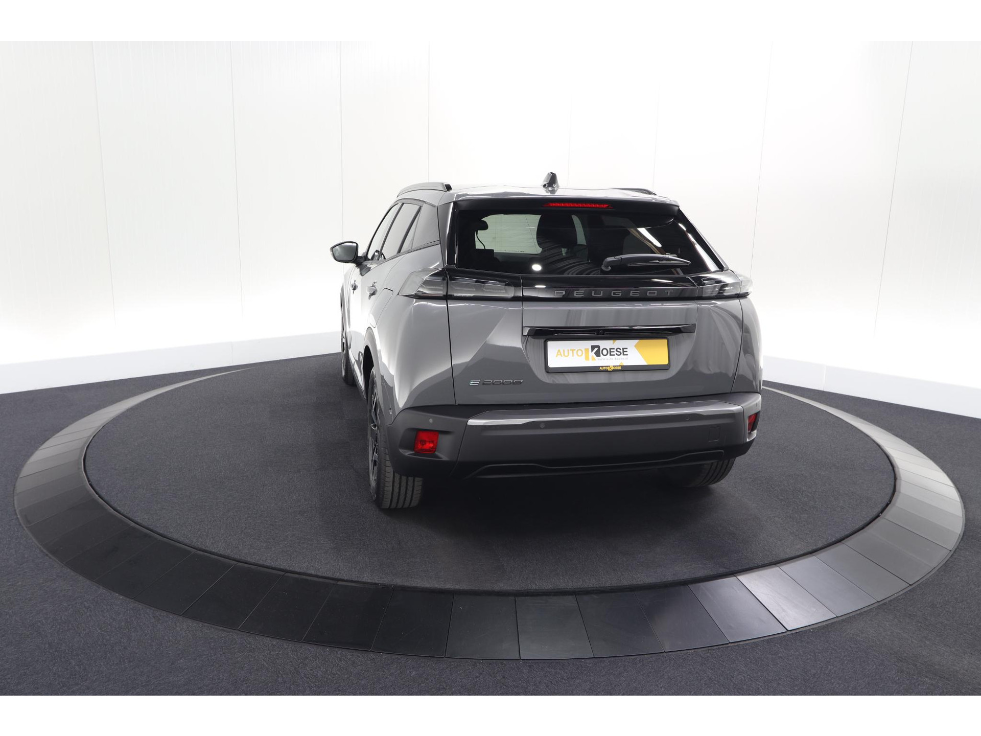 Peugeot e-2008 EV Allure 54 kWh | 360 Camera | Adaptieve Cruise Control | Warmtepomp