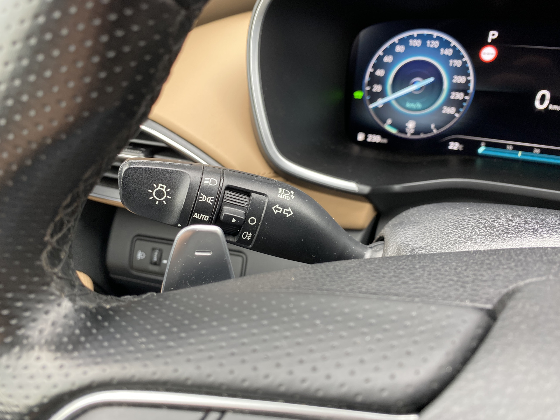 Hyundai Santa Fe 1.6 T-GDI HEV 230 pk Premium AUT. | dealer onderh. | leder inter. | 360 camera | trekhaak | memory | stoel-/stuurvw.