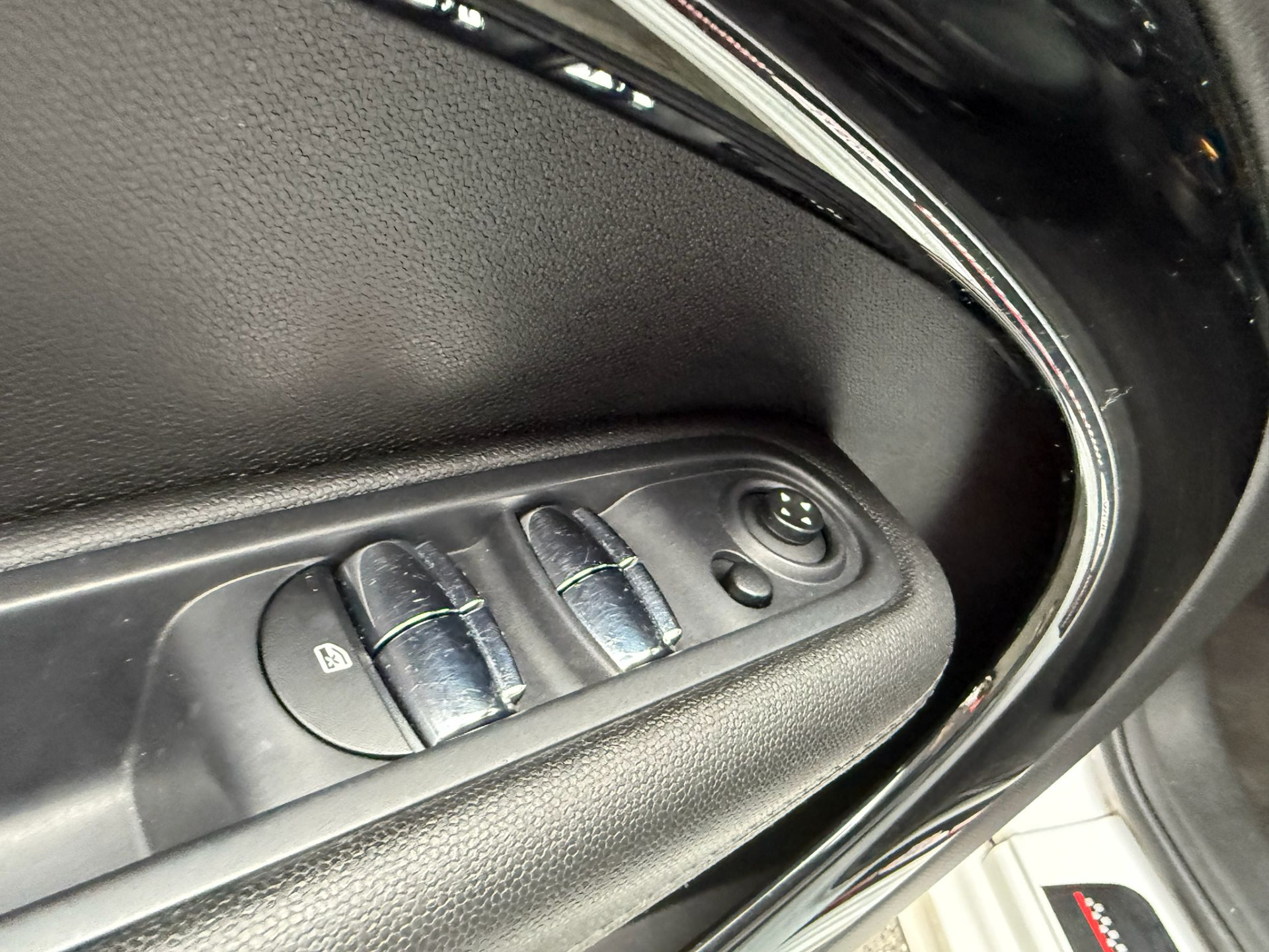 MINI Mini 1.6 John Cooper Works | 1E EIGENAAR | 3/6/12MND GARANTIE | AUTOMAAT | JOHN WORKS | XENON | CRUISE | NAVI |