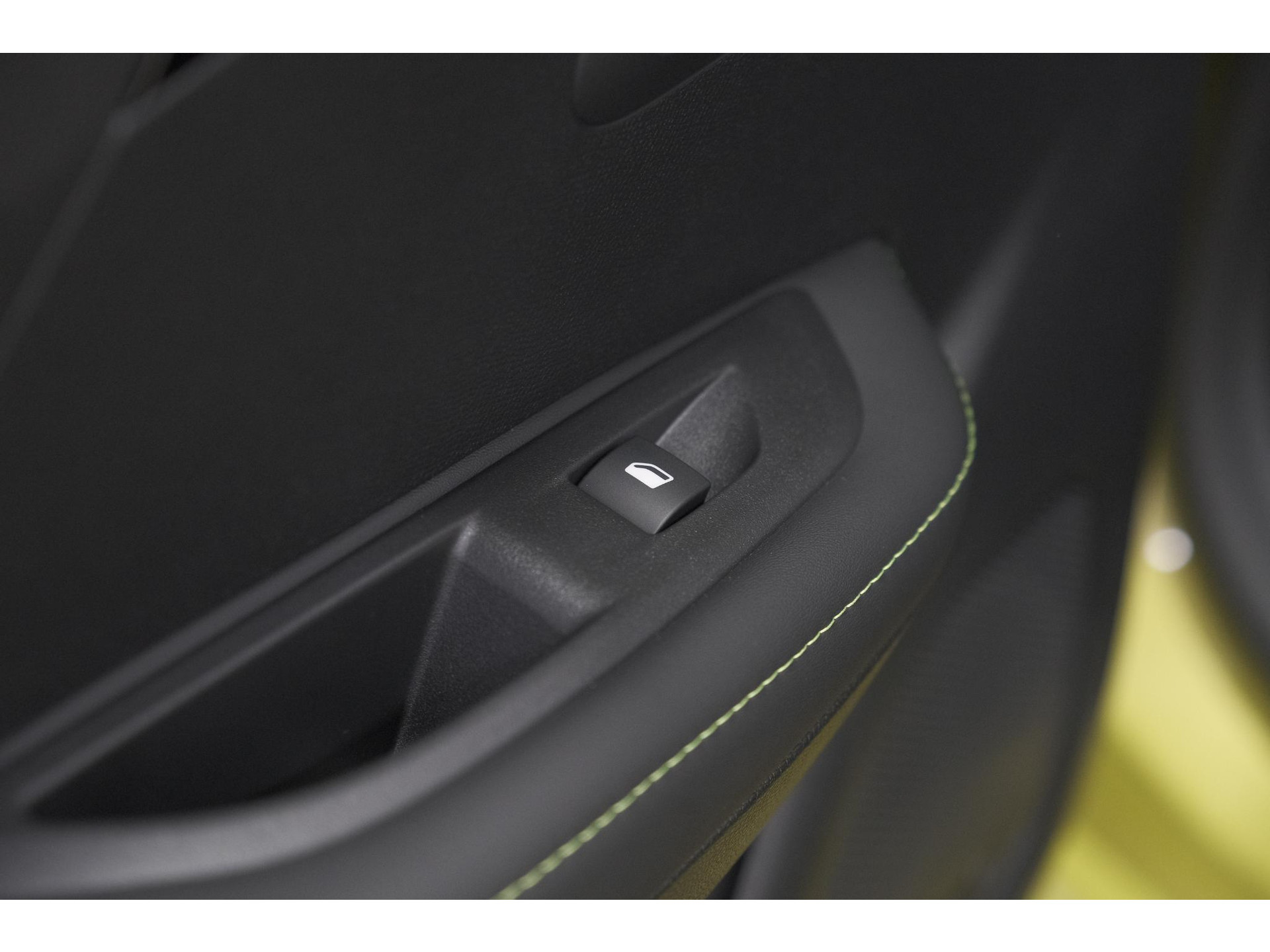 Peugeot e-208 EV GT 51 kWh | 360 Camera | Adaptieve Cruise Control Stop & Go | Alcantara Pakket