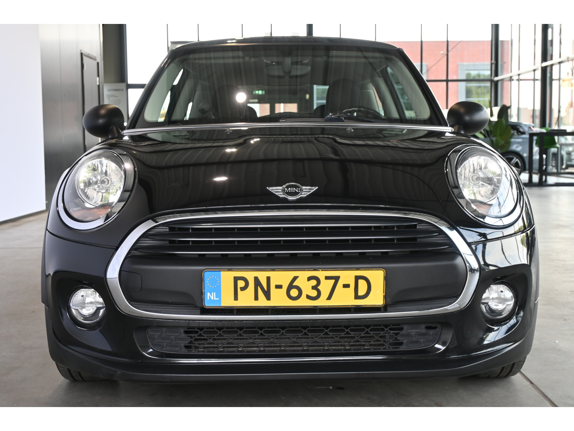 MINI 3-Deurs 1.2 One Business Airco Cruise Lichtmetaal PDC Stoelverwarming Rijklaarprijs! Inruil Mogelijk!