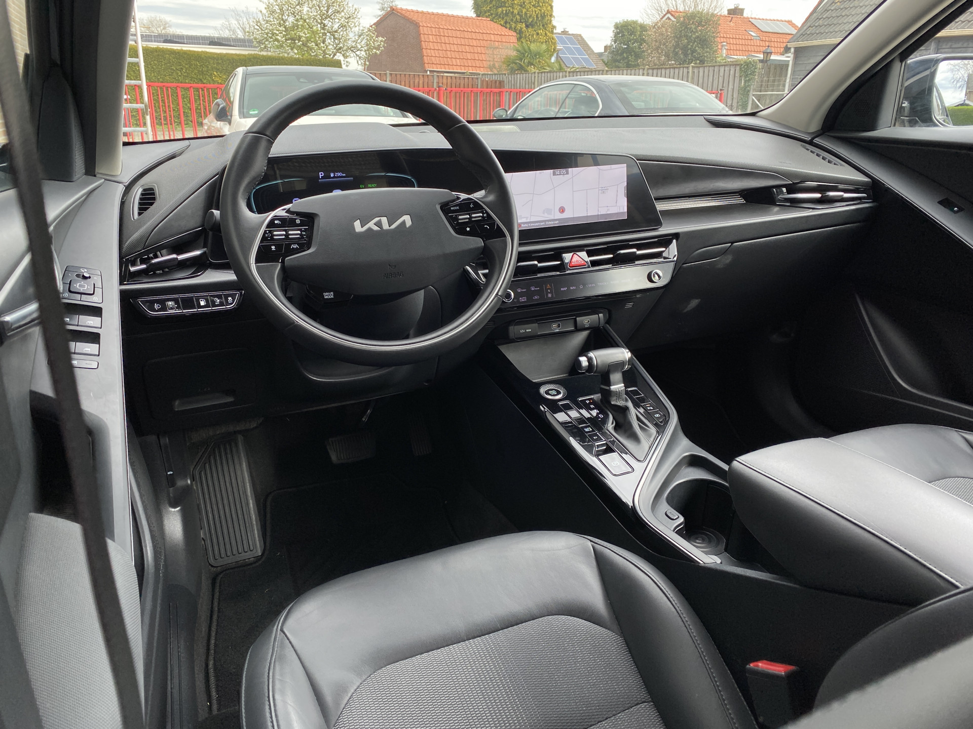 Kia Niro 1.6 GDi PHEV 184 pk DynamicLine AUT. | 1e eigenaar | navigatie | adaptieve cruise | camera | 2 laadkabels | keyless entry