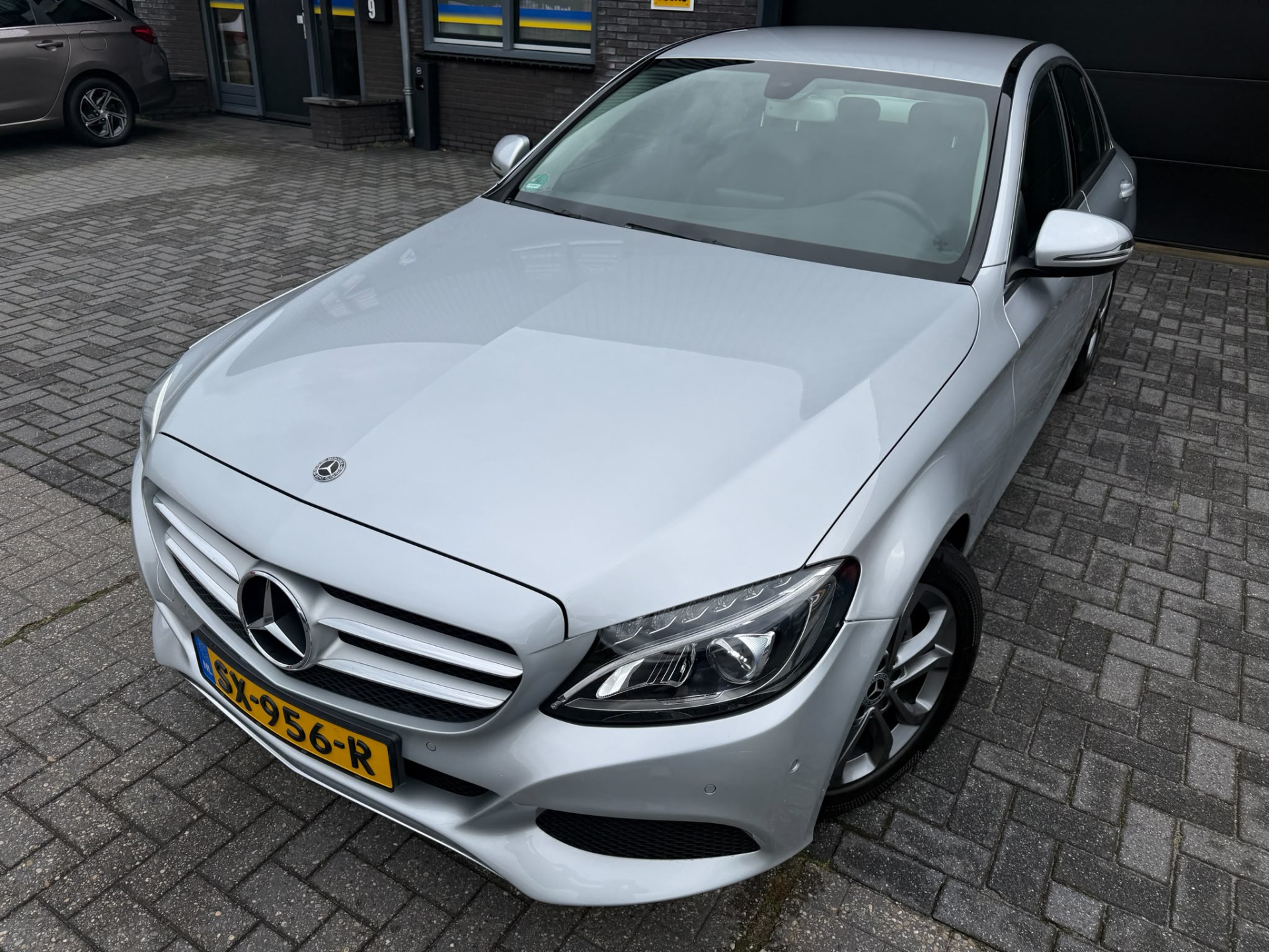 Mercedes-Benz C-klasse 180 Business Solution | 2E EIGENAAR |3/6/12MND GARANTIE | AUTOMAAT | CRUISE | LED | CAMERA | STOELVERW. | NAVI |