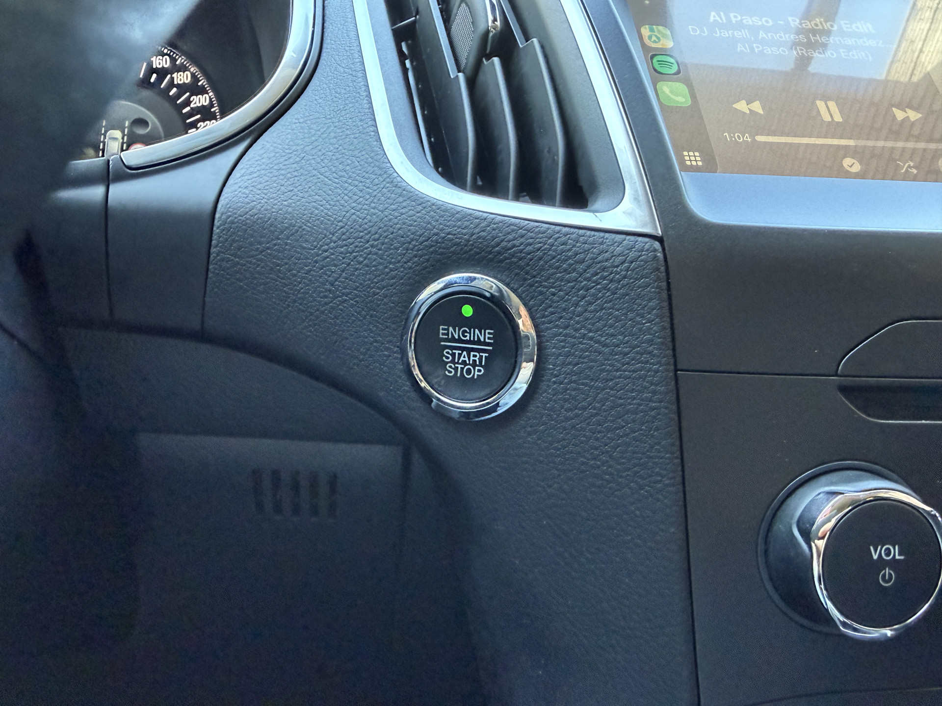 Ford S-Max 1.5 Titanium 7p. | Stoel/stuur verwarming | Trekhaak | Apple Carplay
