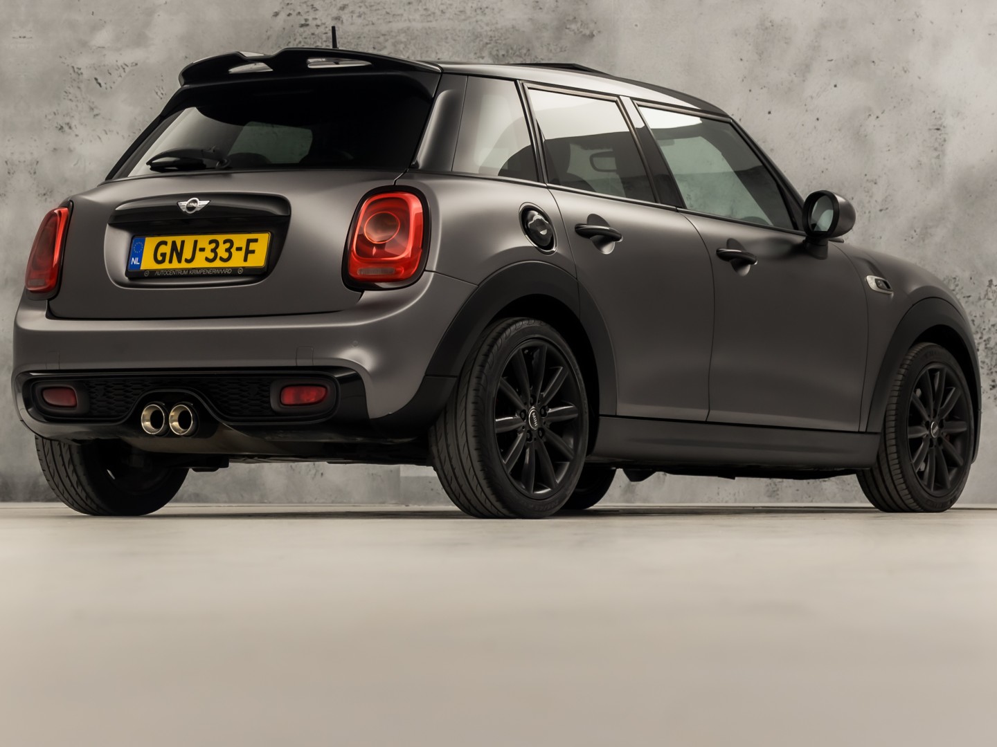 MINI 5-deurs 2.0 Cooper S Chili Edition 192Pk Automaat (PANORAMADAK, GROOT NAVI, HEAD-UP DISPLAY, LEDER, STOELVERWARMING, SPORTSTOELEN, GETINT GLAS, PARKEERSENSOREN, NIEUWSTAAT)