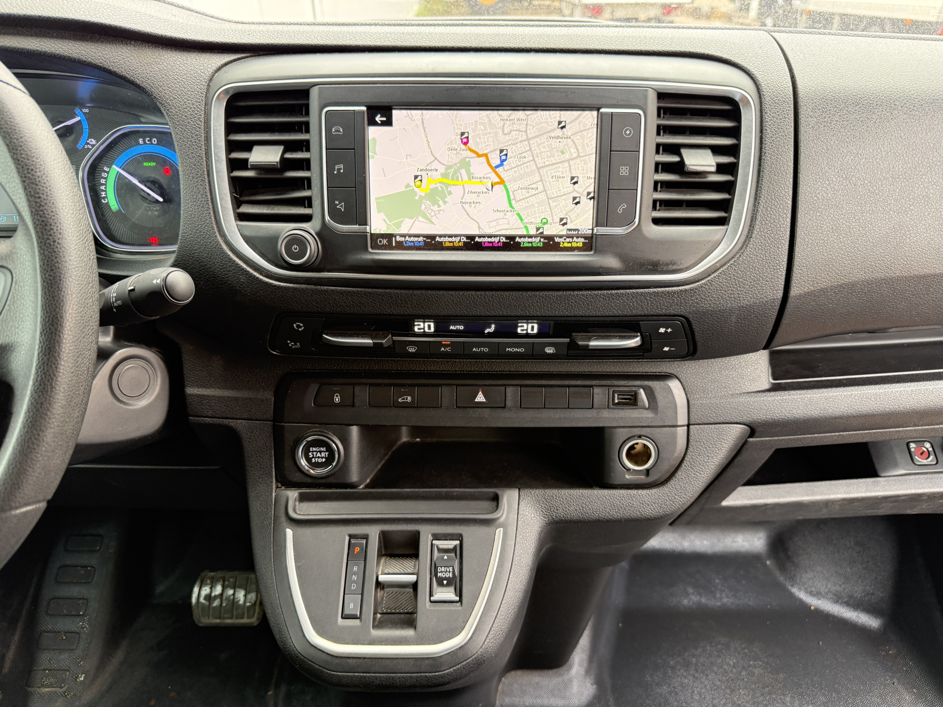 Toyota ProAce Electric 75kWh 136PK L2 Elektrisch 93.3% (SOH) 330km WLTP Snelladen Cruise Control Climate Control Carplay Navigatie 360° Camera Snelladen