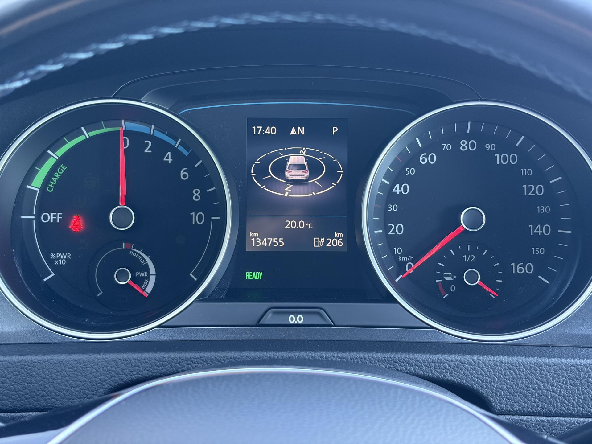 Volkswagen e-Golf e-Golf ✓SOH 88.57%✓Carplay✓Navi✓Leder✓Clima✓Cruise✓Pdc V+A✓LED✓16'' Lm velgen✓N.A.P✓Apk tot 02-2027