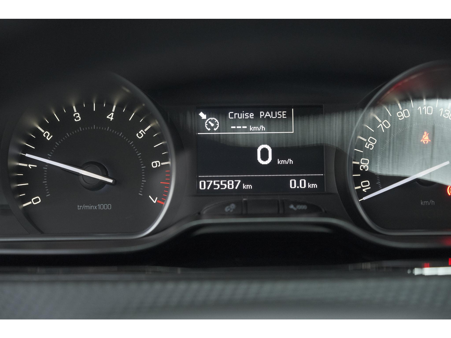 Peugeot 208 PureTech 110 Tech Edition | Camera | Apple Carplay | Parkeersensoren