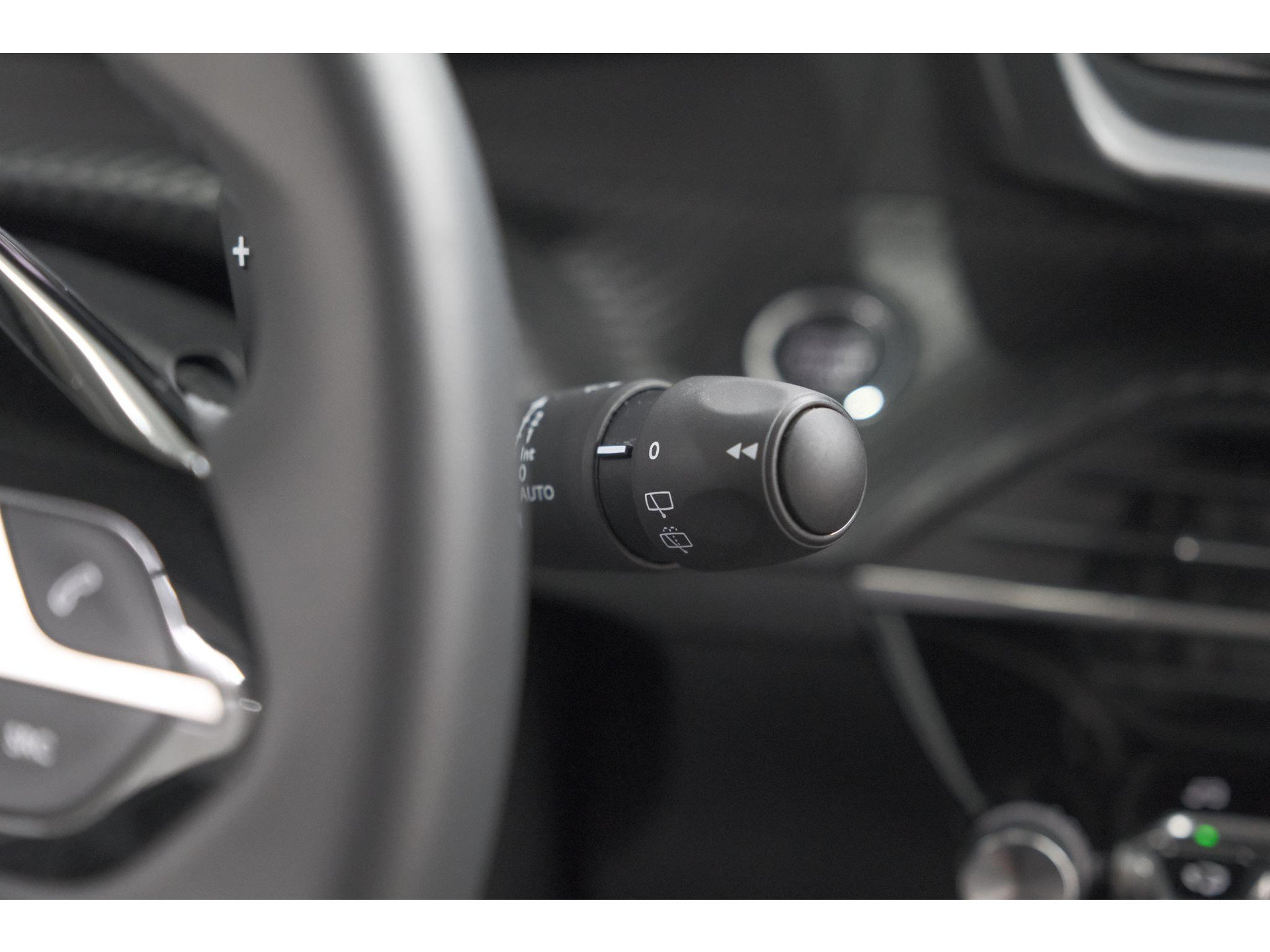 Peugeot 208 PureTech 100 EAT8 Allure Pack | Camera | Navigatie | Apple Carplay | Parkeersensoren