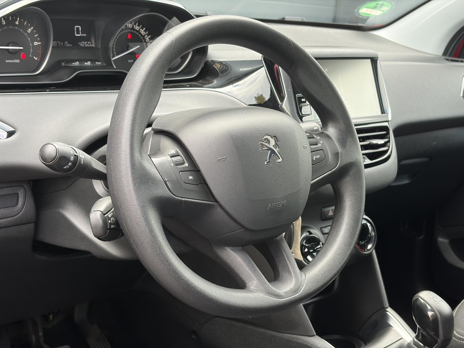 Peugeot 208 1.2 PureTech Blue Lion ✓D-riem vv in 2025✓1e Eigenaar✓Navi✓Carplay✓Trekhaak✓Recent beurt gehad✓Airco✓Cruise✓5 Deurs✓Pdc✓N.A.P✓Apk tot 03-2027