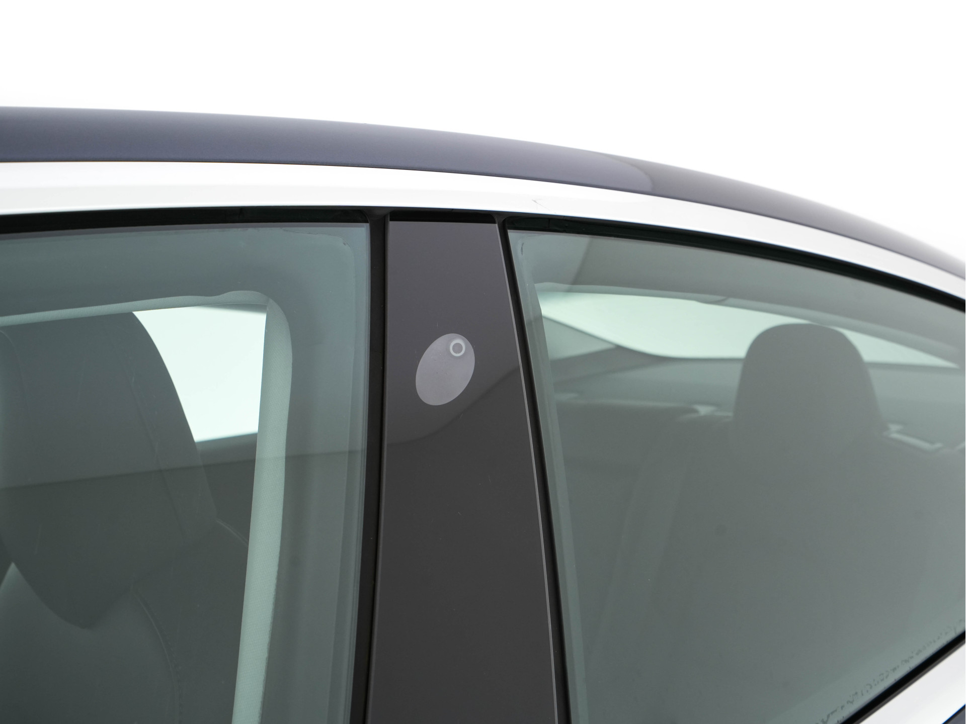 Tesla Model 3 Standard RWD Plus 60 kWh [ 3-Fase-11Kw ] {SOH-88%} (INCL-BTW) Aut. *PANO | AUTO-PILOT | LEATHER | KEYLESS | FULL-LED | MEMORY-PACK | SURROUND-VIEW | DAB | CARPLAY | DIGI-COCKPIT | LANE-ASSIST | COMFORTSEATS | 18"ALU*