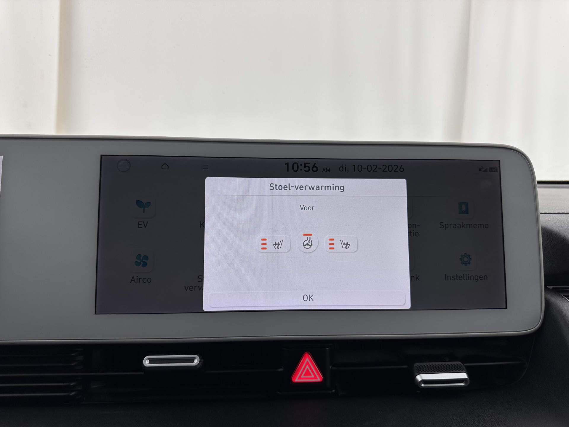 Hyundai IONIQ 5 Connect 73kWh [ 3-Fase-11kW ] {SOH-100%} (INCL-BTW) Aut *LEATHER-FABRIC | FULL-LED | DIGI-COCKPIT | AMBIENTLIGHT | DAB | SHIFTPADDLES | HEAD-UP | NAVI-FULLMAP | KEYLESS | CAMERA | HEATED-COMFORTSEATS | TOWBAR | PRIVACYGLASS  | 19"AL