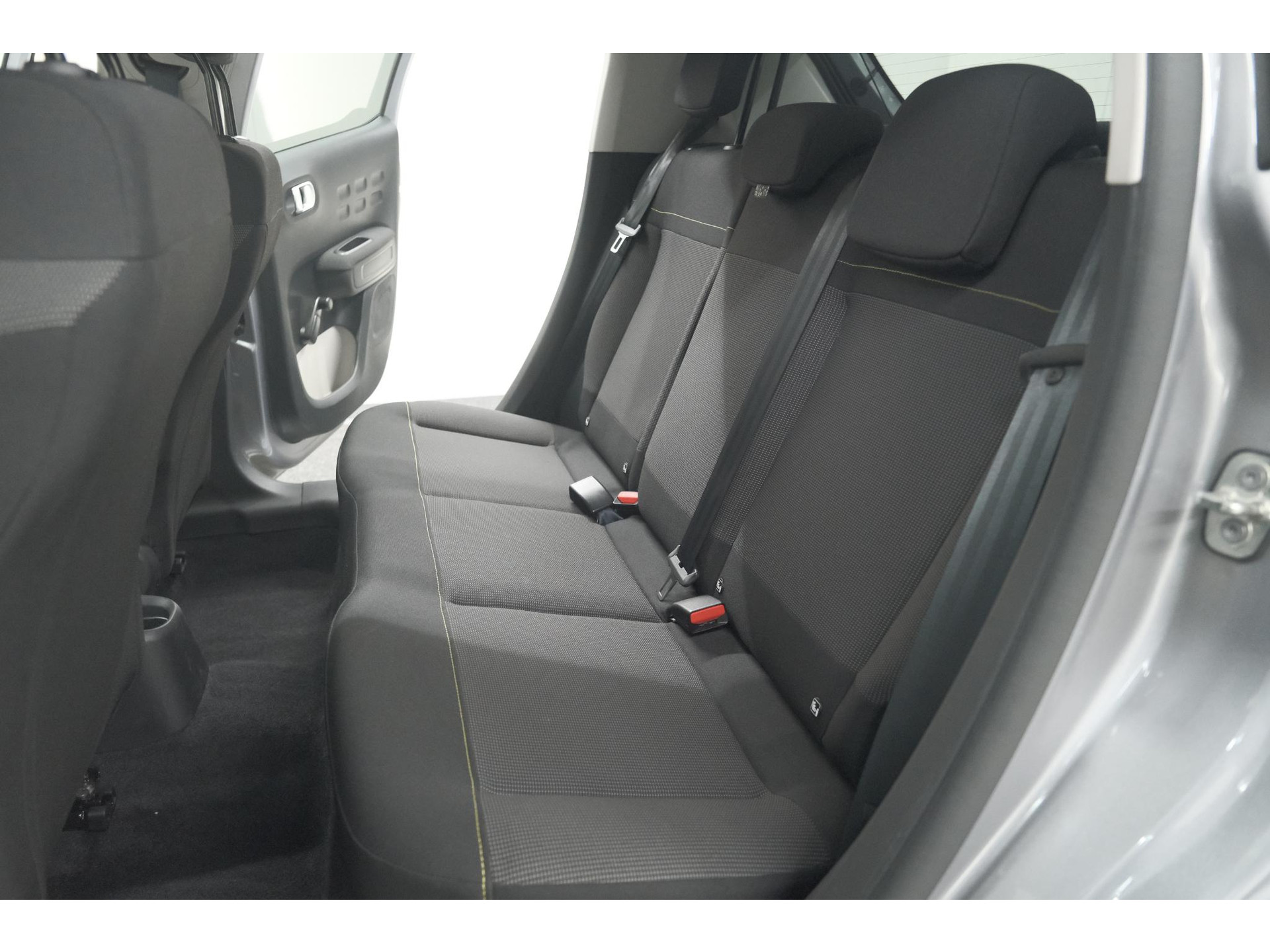 Citroen C3 PureTech 110 EAT6 Max | Apple Carplay | Parkeersensoren | Climate Control | 16 Inch Lichtmetalen Velgen