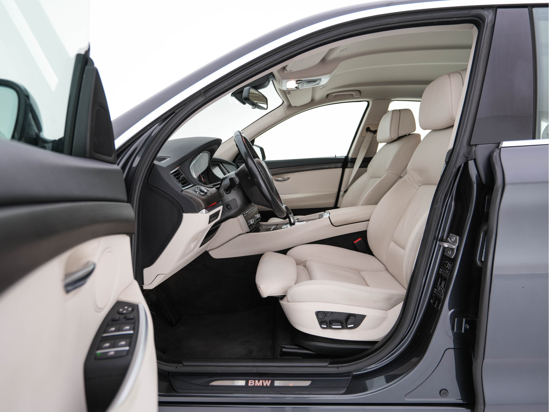 BMW 5-serie Gran Turismo 520d High Executive Aut. *HEAD-UP | ADAPTIVE-CRUISE | LUXURY-LEATHER | XENON | MEMORY-PACK | TOP-VIEW | HIFI-SOUND | NAVI-FULLMAP | ECC | PDC*