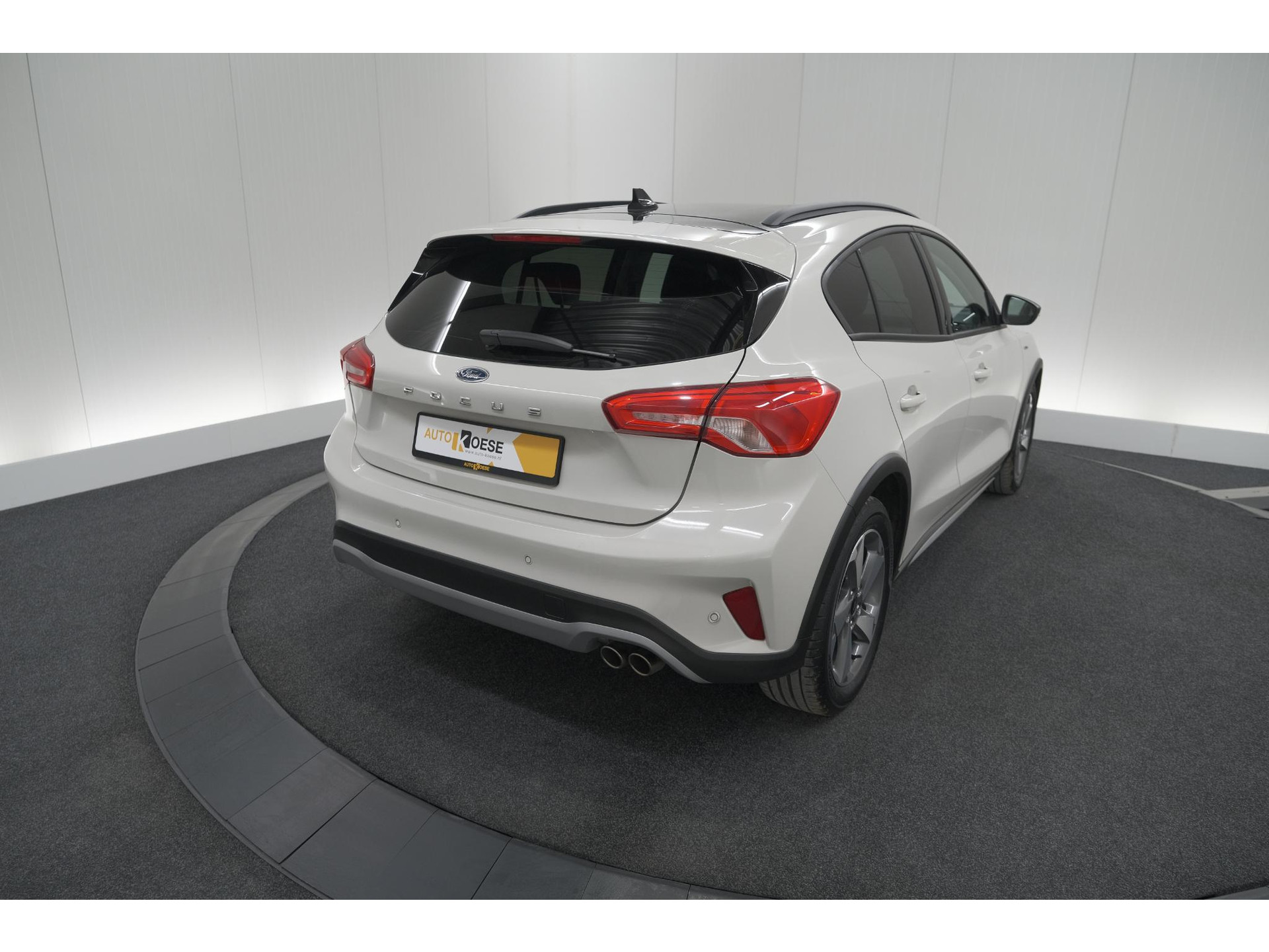 Ford Focus 1.5 EcoBoost Active Business | Lage Kilometerstand | Navigatie | Parkeersensoren | Apple Carplay