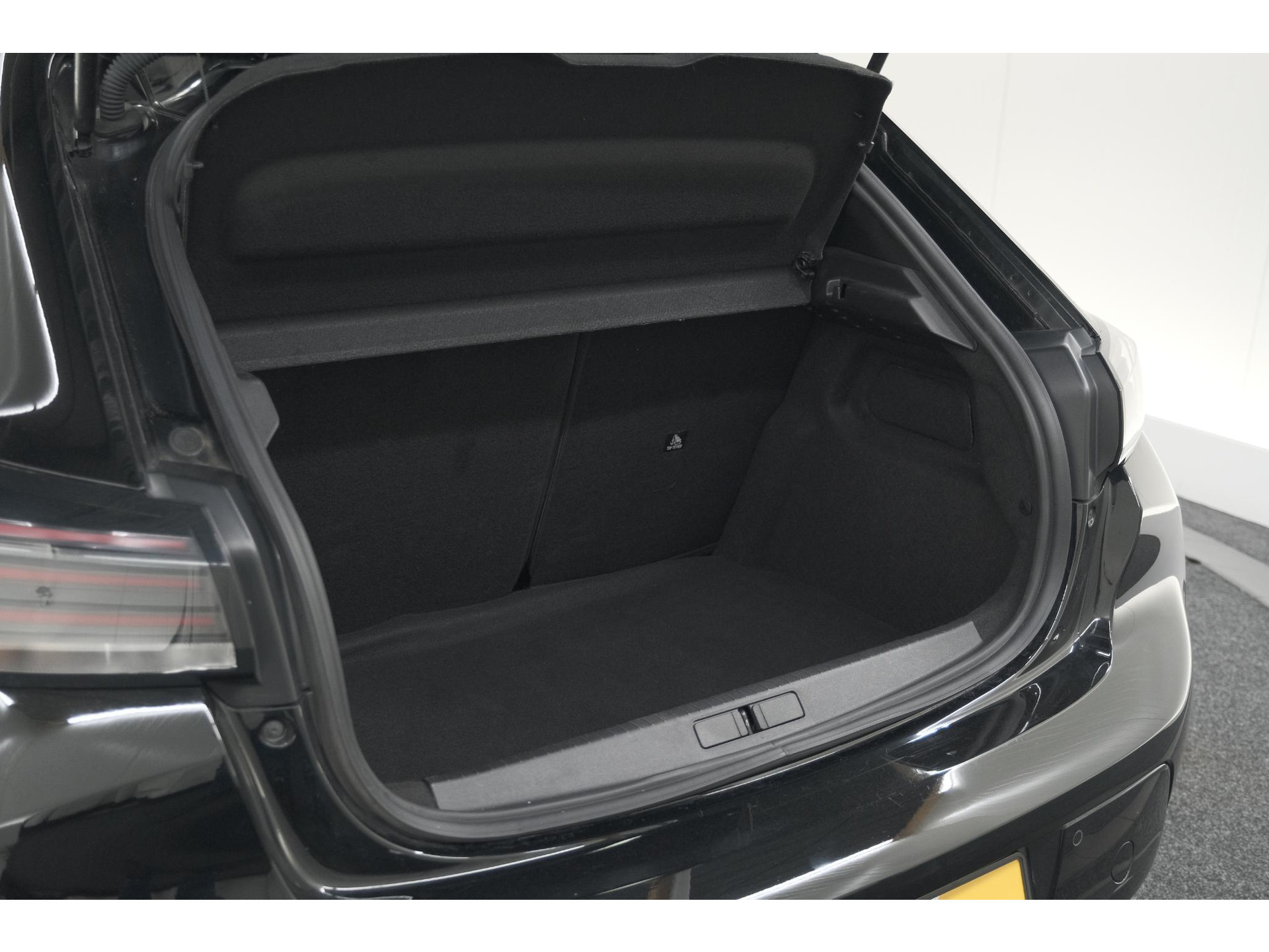Peugeot 208 PureTech 100 Allure | 360 Camera | Adaptieve Cruise Control | Dodehoekdetectie