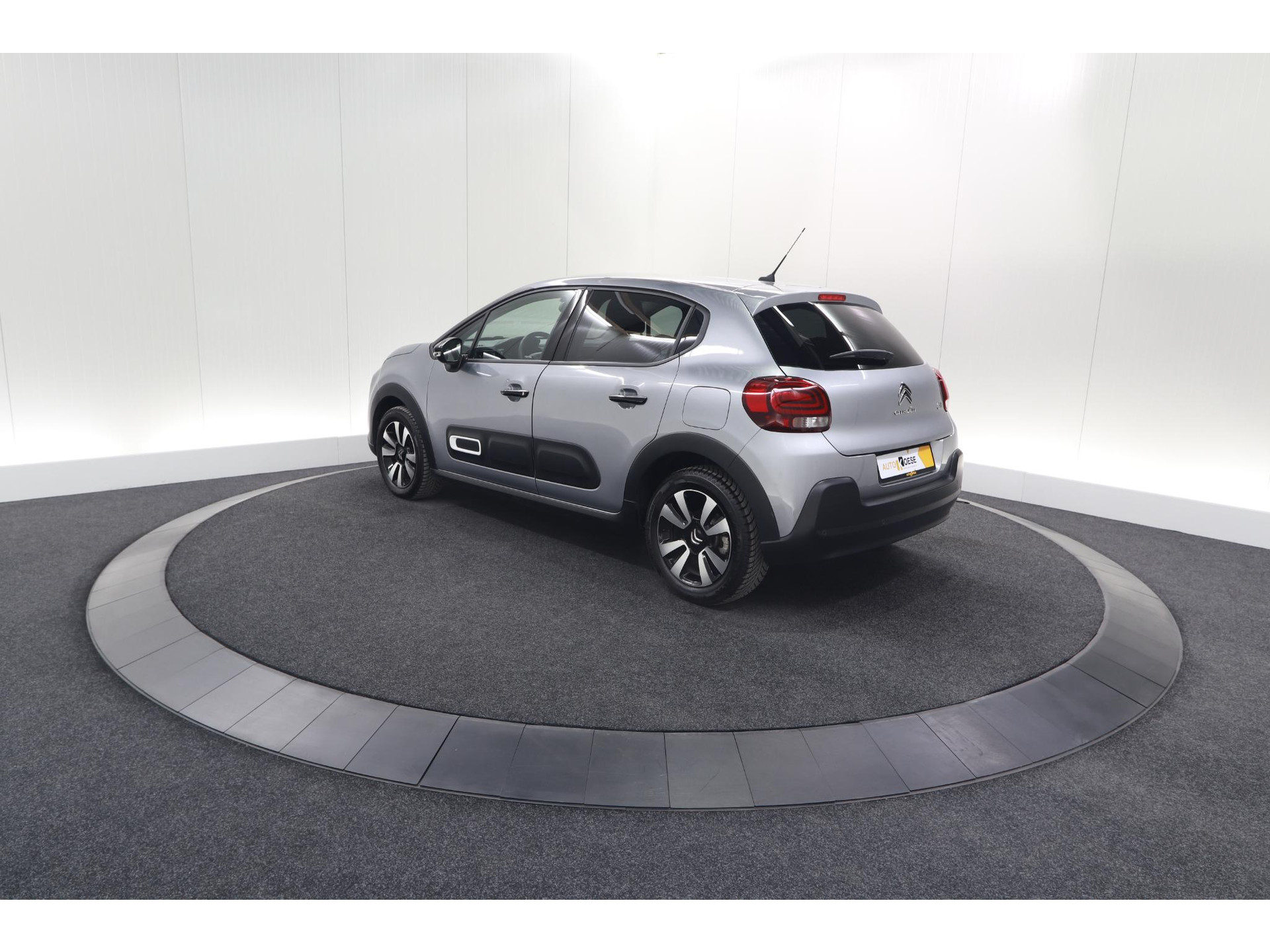 Citroen C3 PureTech 110 EAT6 Max | Camera | Parkeersensoren | Navigatie | Apple Carplay