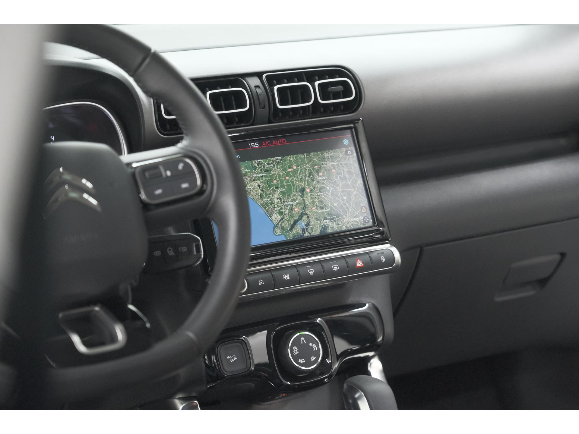 Citroen C3 Aircross PureTech 130 EAT6 Max | Allseason Banden | Parkeersensoren | Navigatie | Apple Carplay