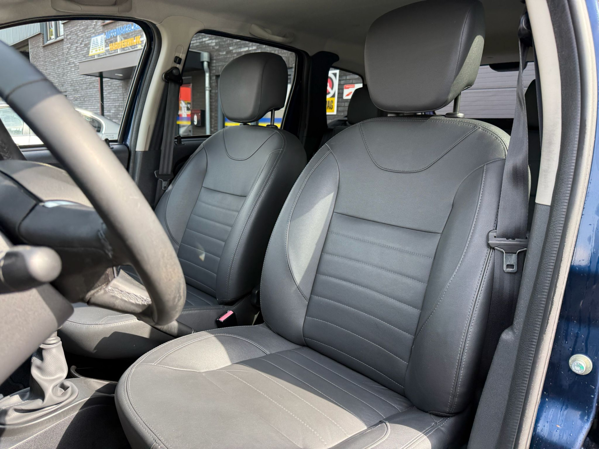Dacia Duster 1.2 TCe 4x2 Blackshadow | 1E EIGENAAR | 3/6/12MND GARANTIE | CRUISE | NAVI | DAB | AIRCO | LMV | ELECRAMEN |