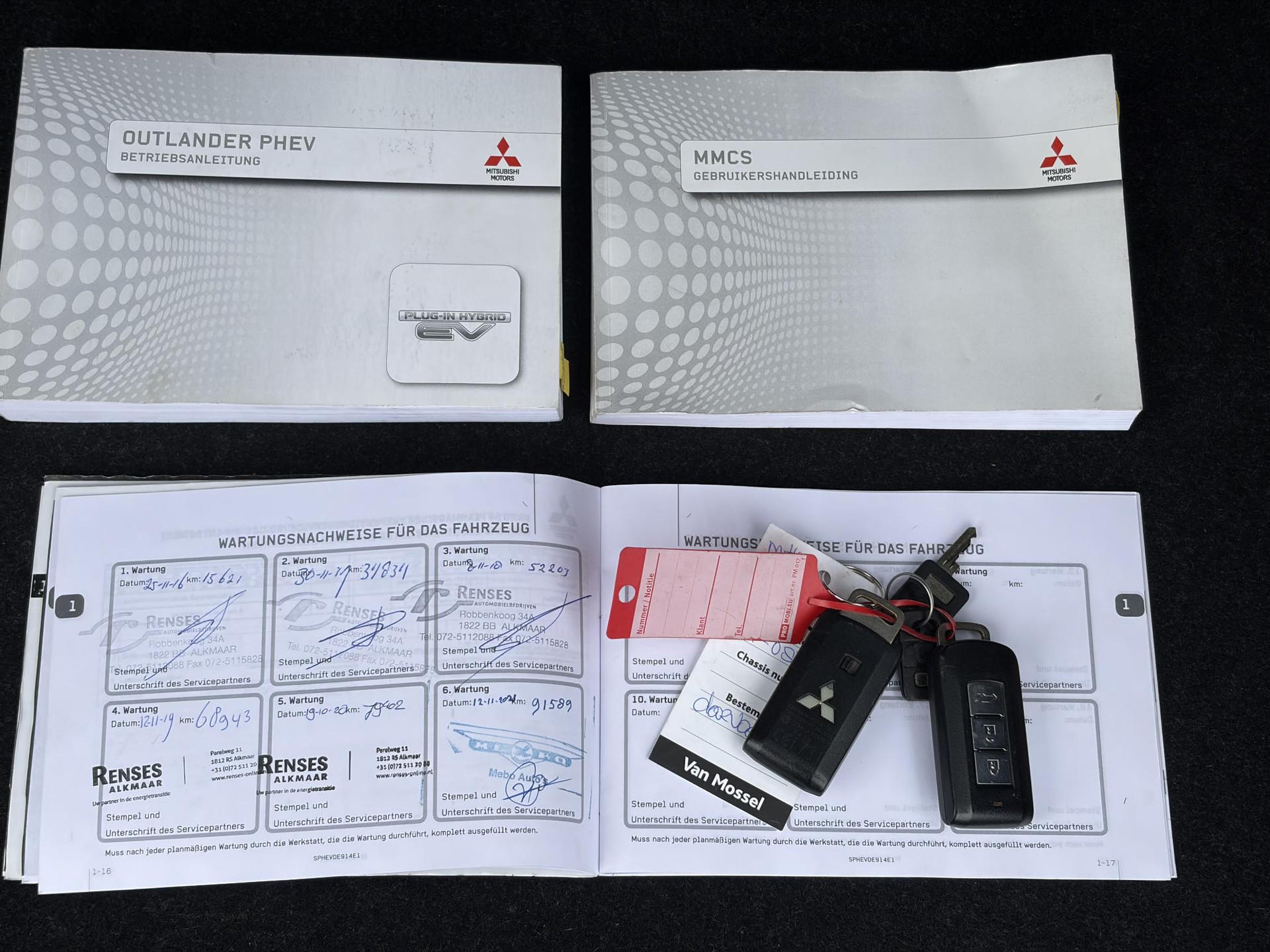 Mitsubishi Outlander 2.0 PHEV Executive Edition Trekhaak,Schuifdak,Leder,Stoelverw-Koeling,Camera,Navi,Keyless,Clima,Cruise,Lm velgen,Pdc,V+A,Rijstrooksensor,Extra velgen,N.A.P,Nieuwe Apk bij Aflevering