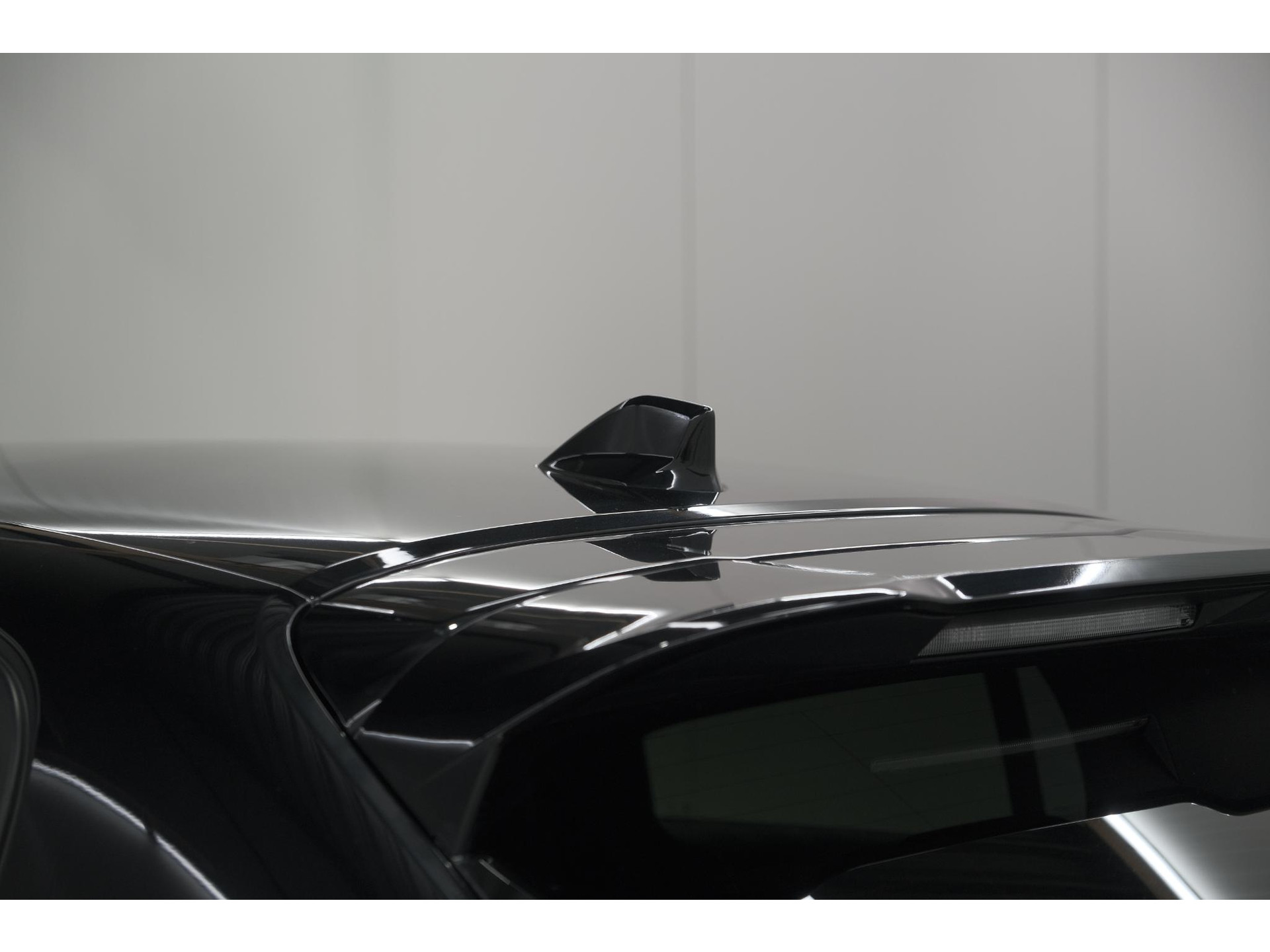 Peugeot 208 1.2 Hybrid 145 e-DCS6 GT | Alcantara Pakket | Camera | Apple Carplay | Stoelverwarming