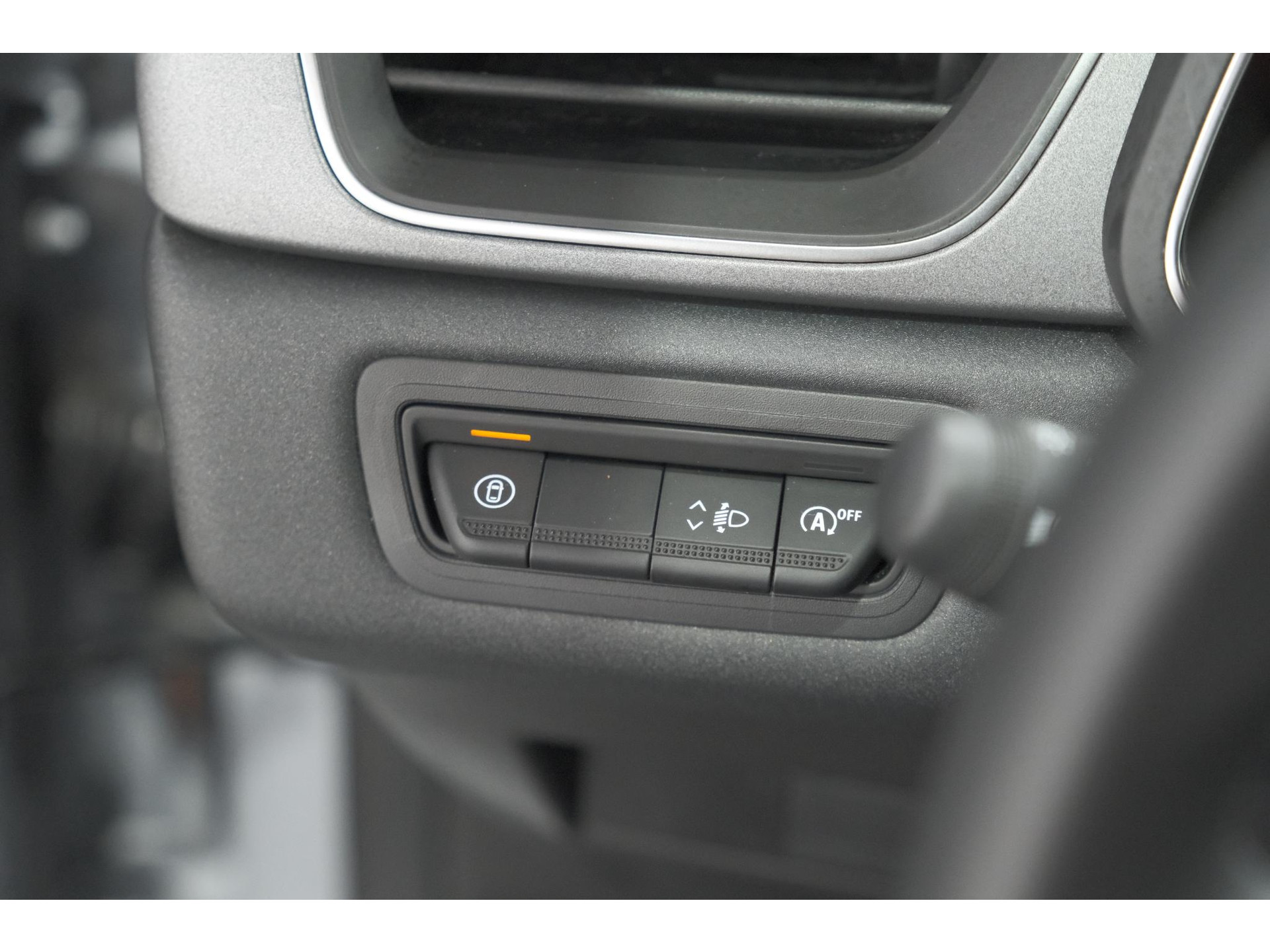 Renault Captur TCe 90 Techno | Nieuw Model | Camera | Navigatie | Apple Carplay | Pack Full Screen | 18 Inch Lichtmetalen Velgen