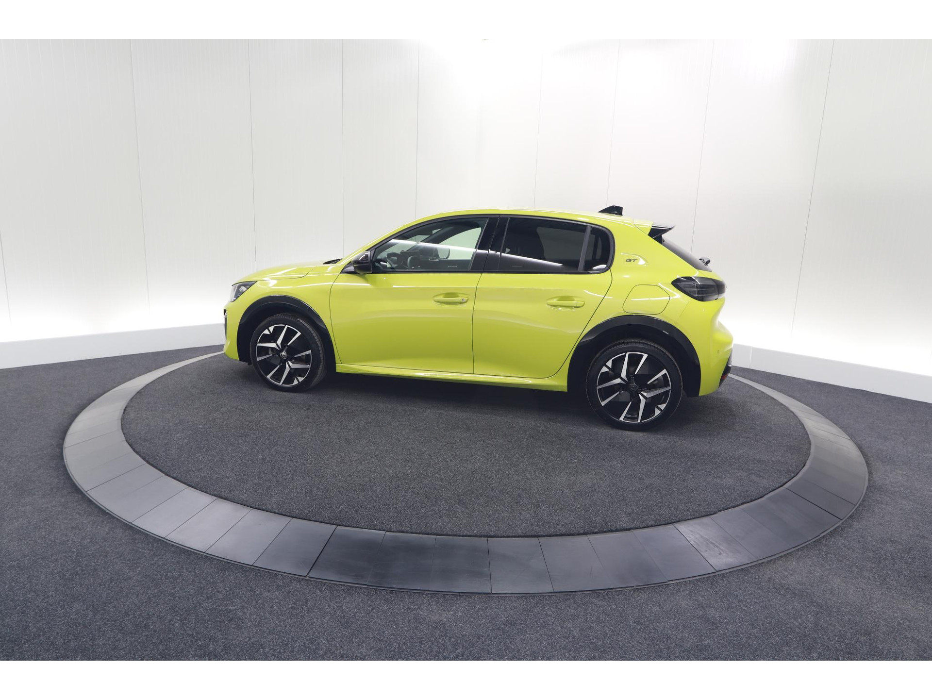 Peugeot 208 PureTech 100 GT | Camera | Apple Carplay | Parkeersensoren
