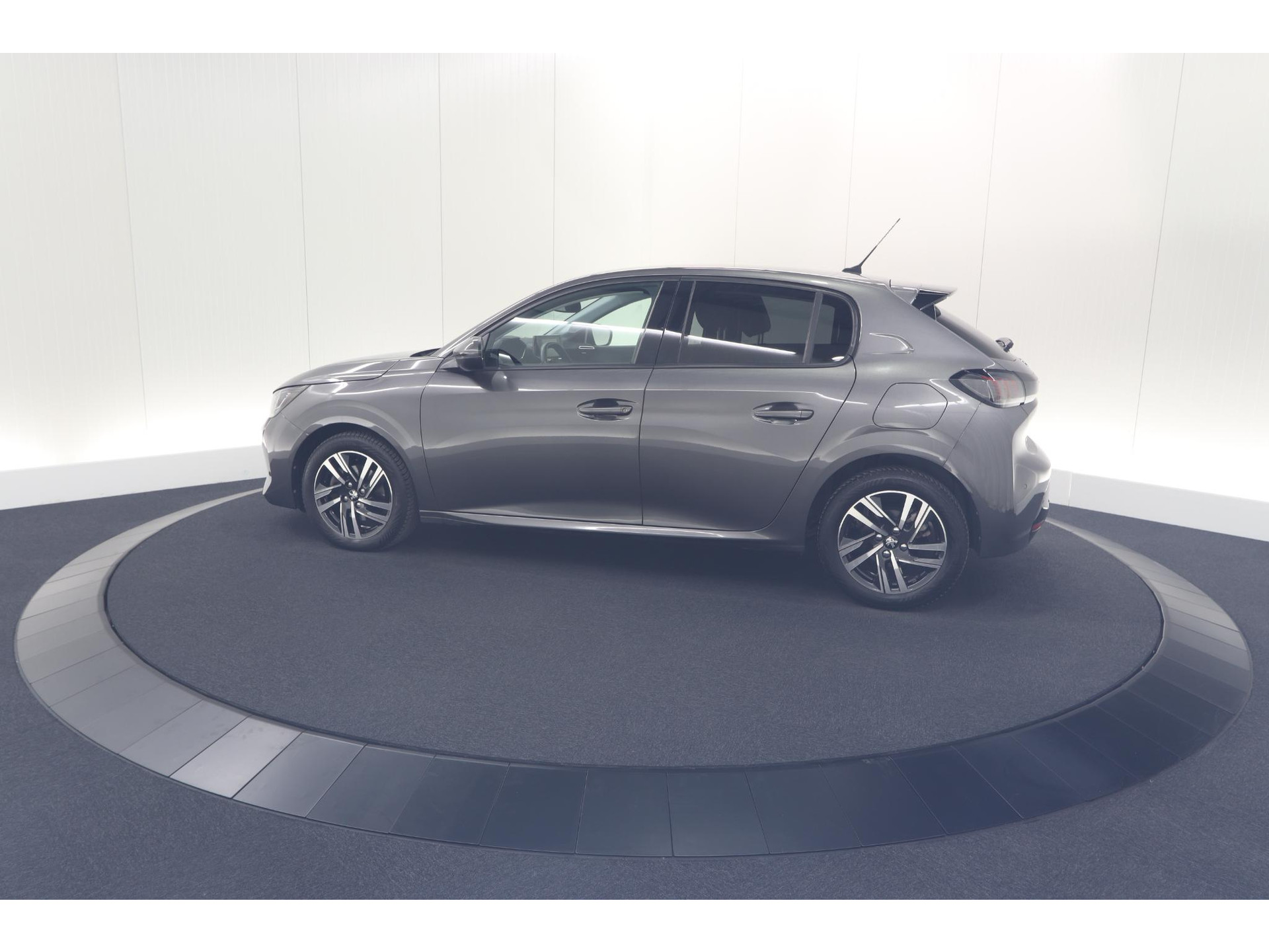 Peugeot 208 PureTech 100 Allure Pack | Parkeersensoren | Apple Carplay | Stoelverwarming