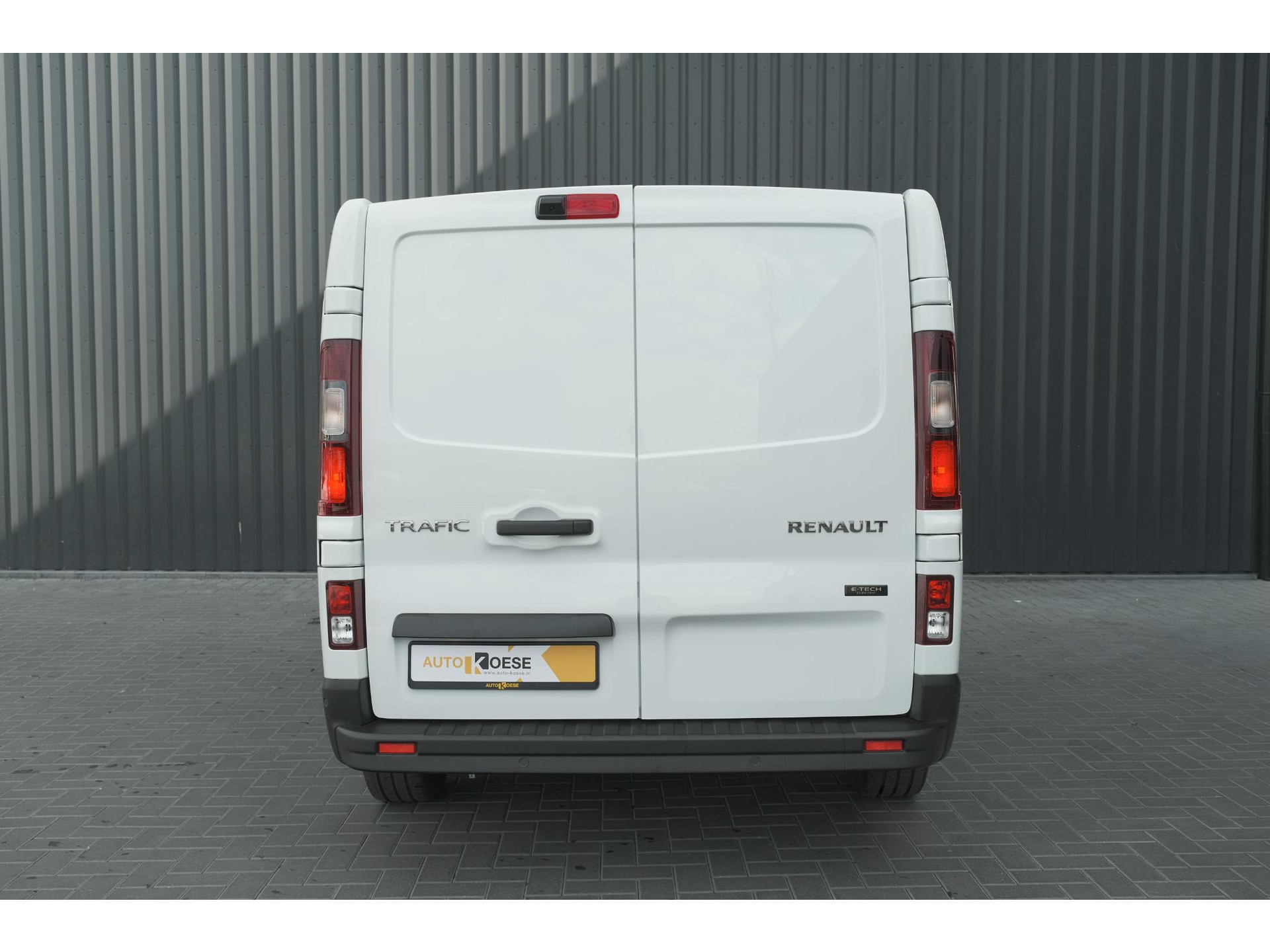 Renault Trafic E-Tech T29 L1H1 Advance 52 kWh | Laadruimte-pakket | Parkeerpakket | 3 fase lader | Camera
