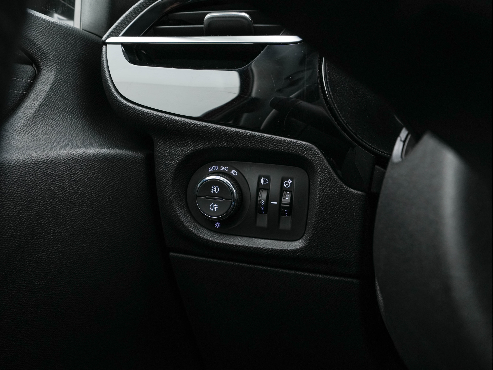 Opel Corsa-e Elegance 50 kWh [ 3-Fase ] {SOH-94%} (INCL-BTW) Aut. *FULL-LED | DIGI-COCKPIT | LEATHER-MICROFIBRE | NAVI-FULLMAP |  CAMERA | CARPLAY | ECC | KEYLESS | CRUISE | DAB | LANE-ASSIST | PDC | SPORT-SEATS | PRIVACY-GLASS | 16"ALU*