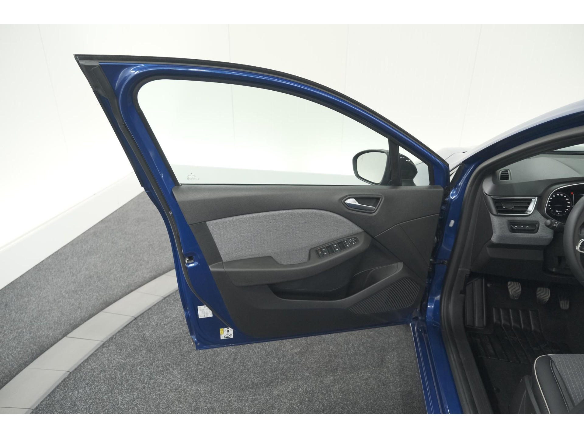 Renault Clio TCe 90 GPF Techno | 360 Camera | Dodehoekdetectie | Adaptieve Cruise Control