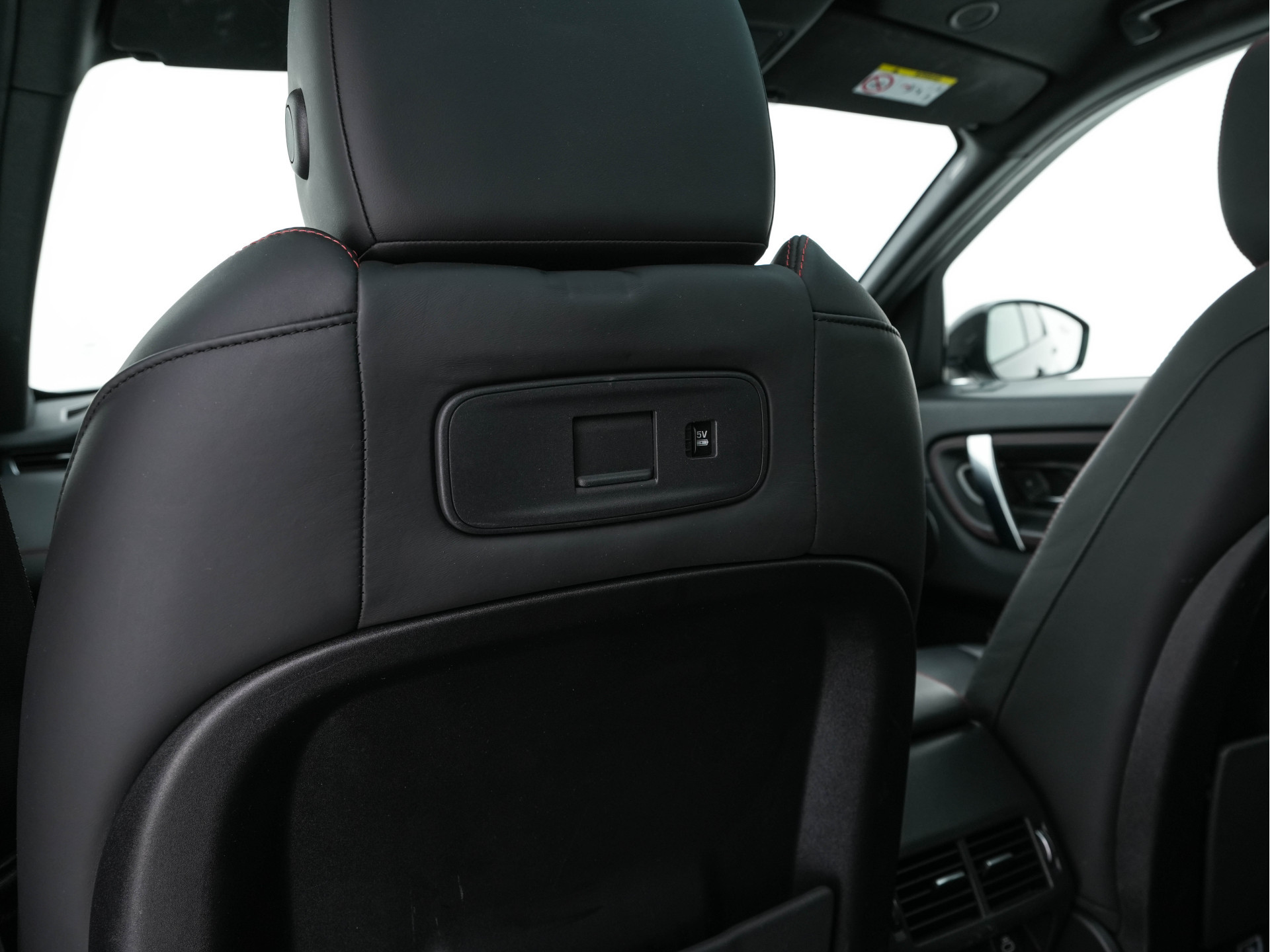 Land Rover Discovery Sport P300e 1.5 R-Dynamic Sportpack HSE AWD (INCL-BTW) *PANO | LEATHER | MERIDIAN-AUDIO | FULL-LED | MEMORY-PACK | DIGI-COCKPIT | NAVI-FULLMAP | CAMERA | KEYLESS | PRIVACY-GLASS | DAB | SHIFT-PADDLES | TOWBAR | LANE-ASSIST | 20'