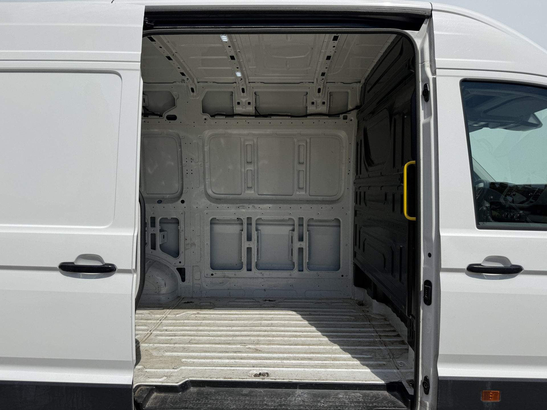Volkswagen Crafter 2.0 TDI 140PK L3H3 Camera Airco Carplay Parkeersensoren Euro 6