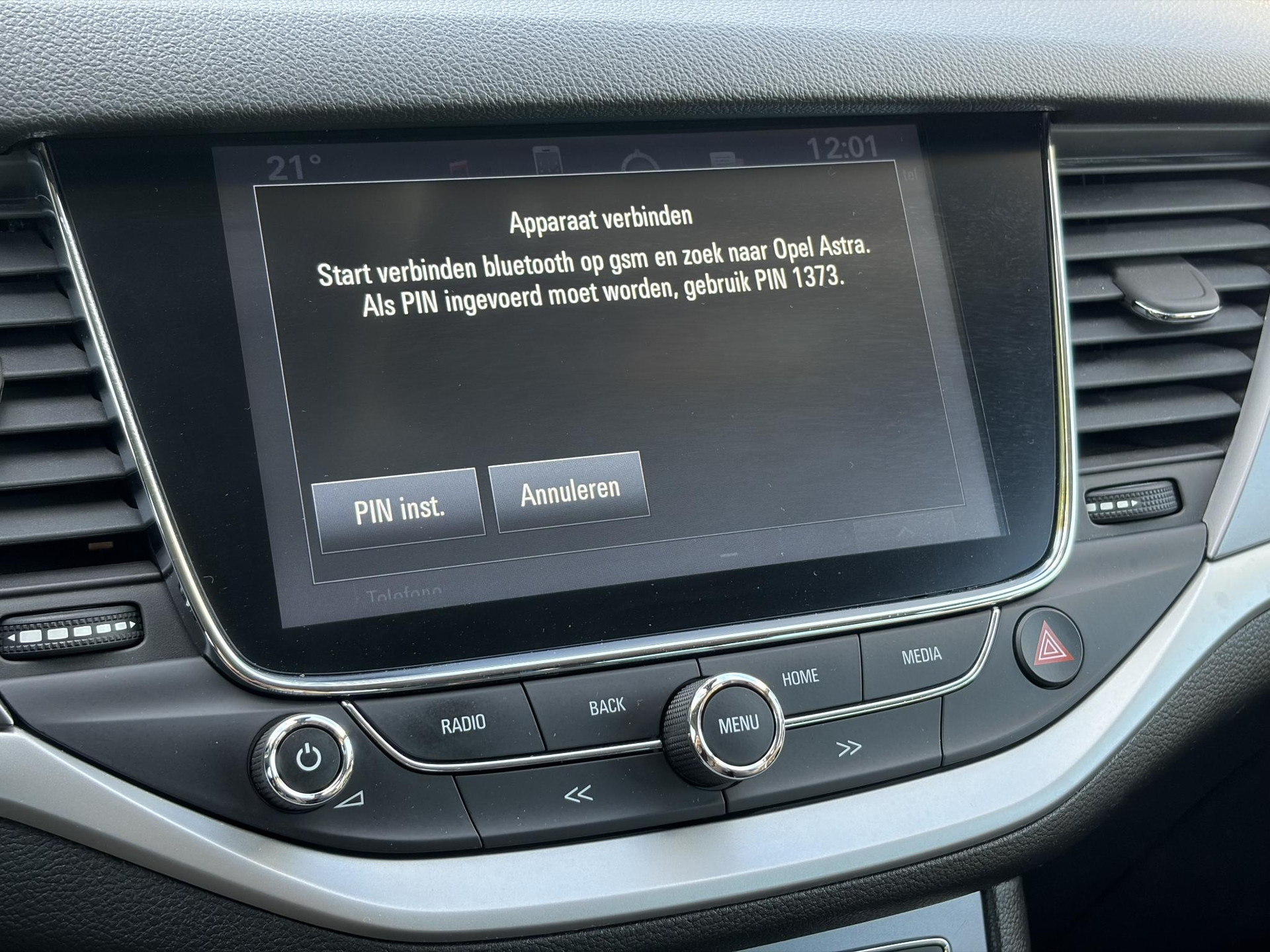 Opel Astra Sports Tourer 1.4 Turbo Online Edition ✓150pk✓2e Eigenaar✓Camera✓Carplay✓Navi✓Pdc V+A✓Stoelverw✓Stuurverw✓Clima✓Cruise✓Lm velgen✓6 Bak✓Comfortstoelen✓Dealer Onderhouden✓N.A.P✓Bj 12-2018✓Apk tot 01-2027