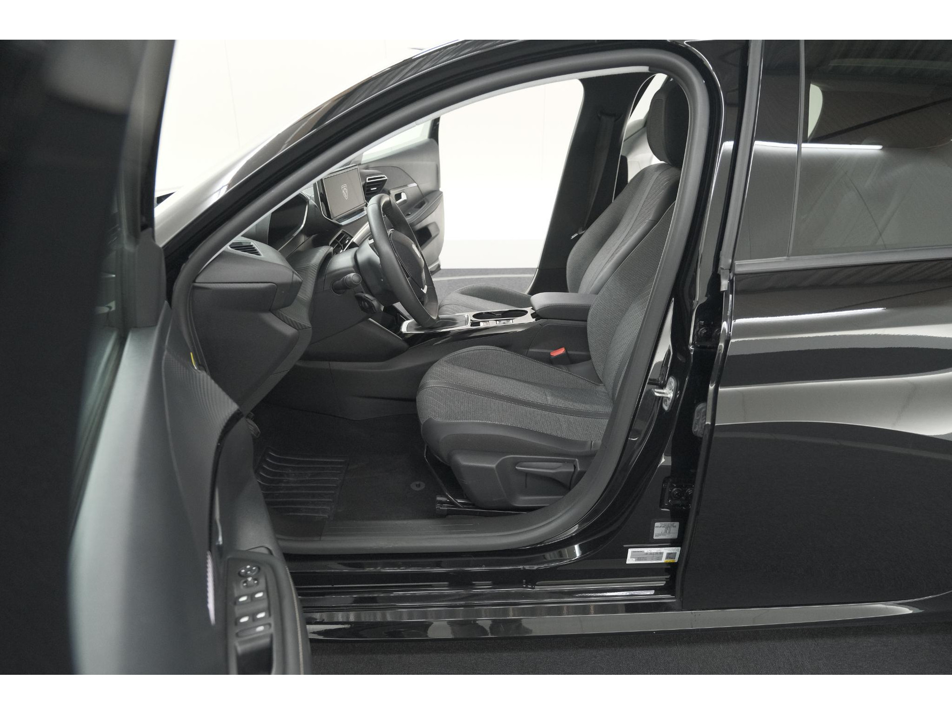 Peugeot 208 PureTech 100 Allure | Apple Carplay | Parkeersensoren | Climate Control