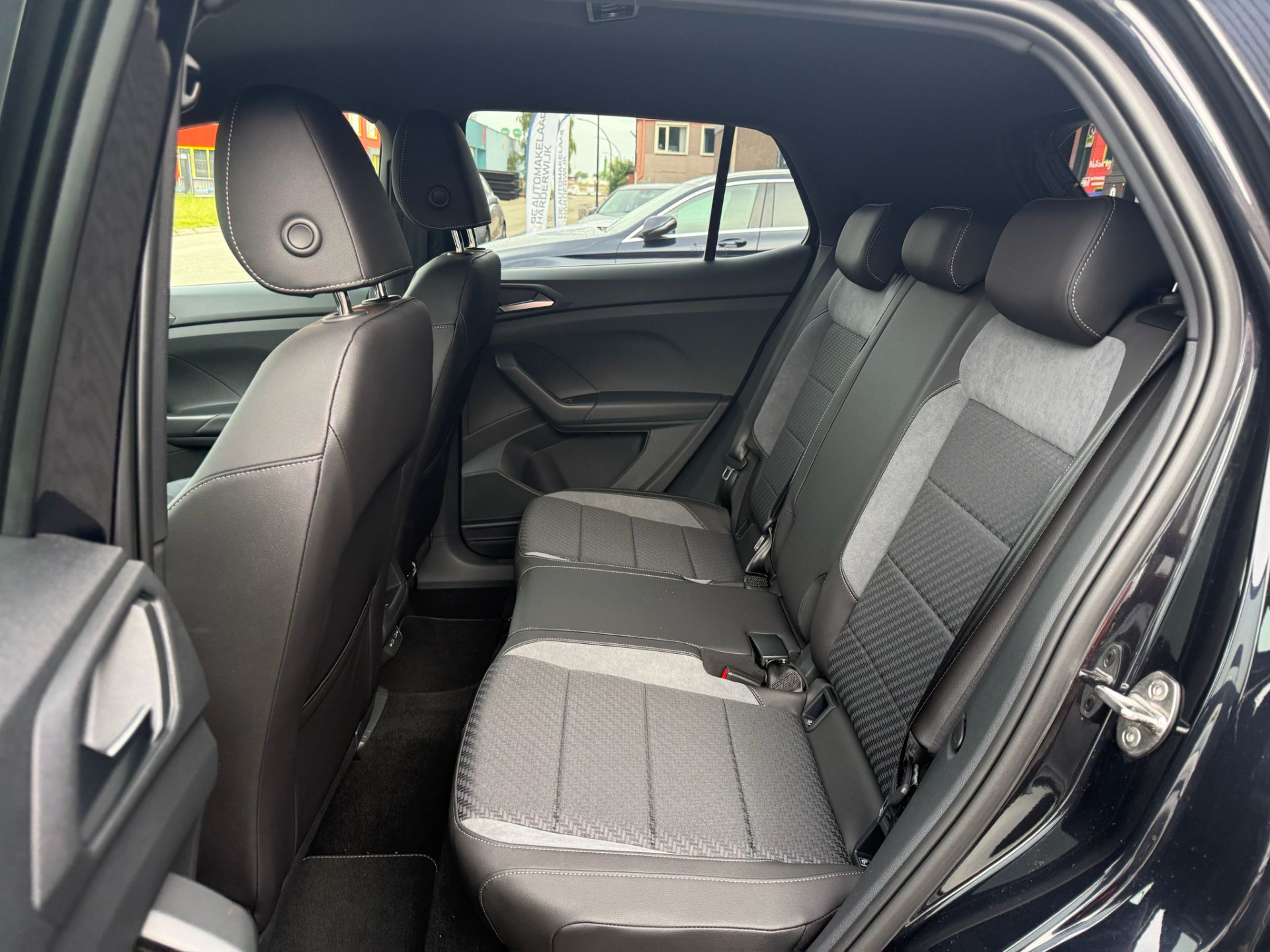 Volkswagen T-Cross 1.0 TSI R-Line | 1E EIGENAAR | 3/6/12MND GARANTIE| AUTOMAAT | LED | CARPLAY | DIGITAAL COCKPIT | DAB | CRUISE |