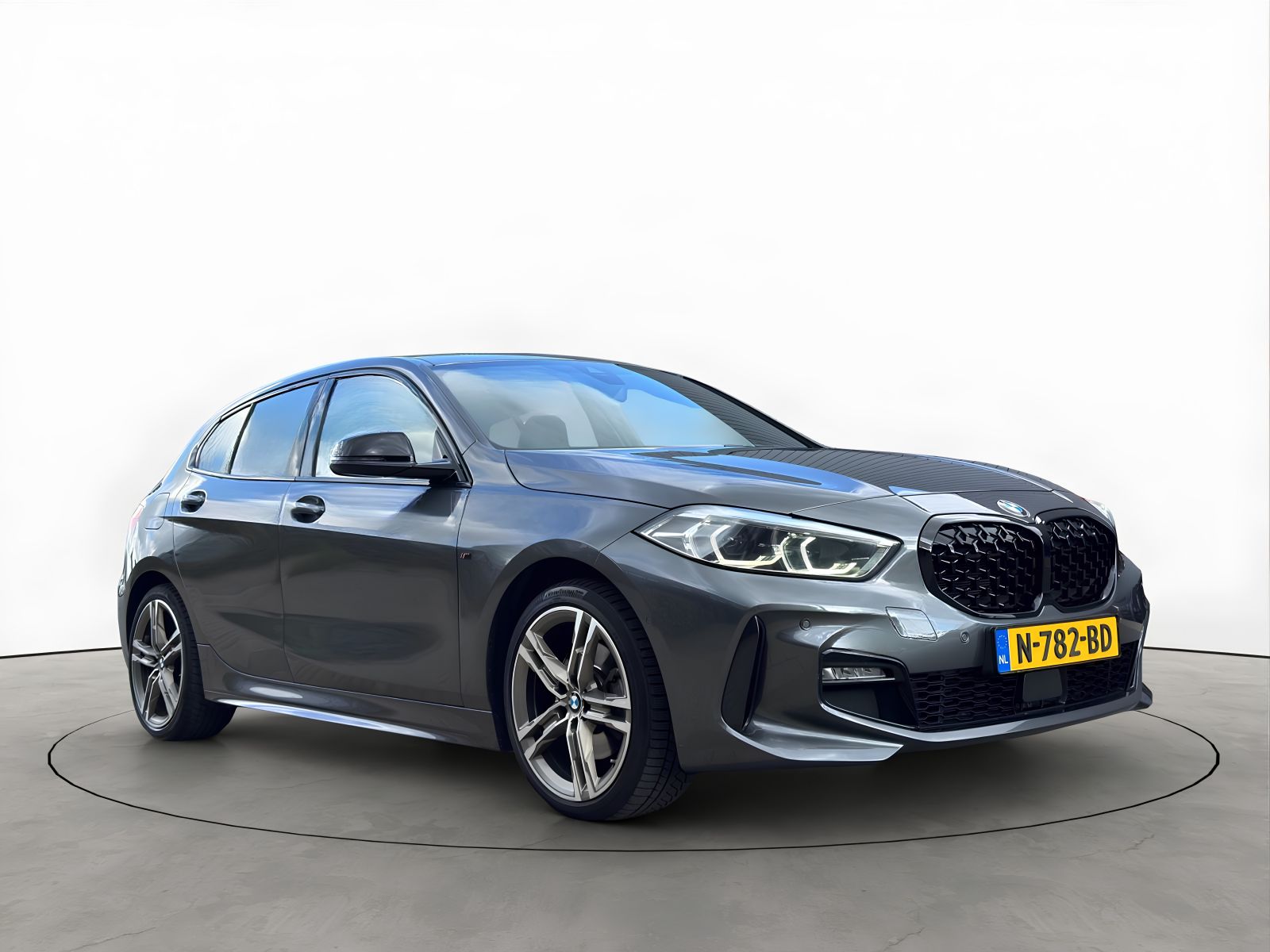 BMW 1-serie 118i 140PK Automaat M-Sport Camera Virtual Stuurverwarming