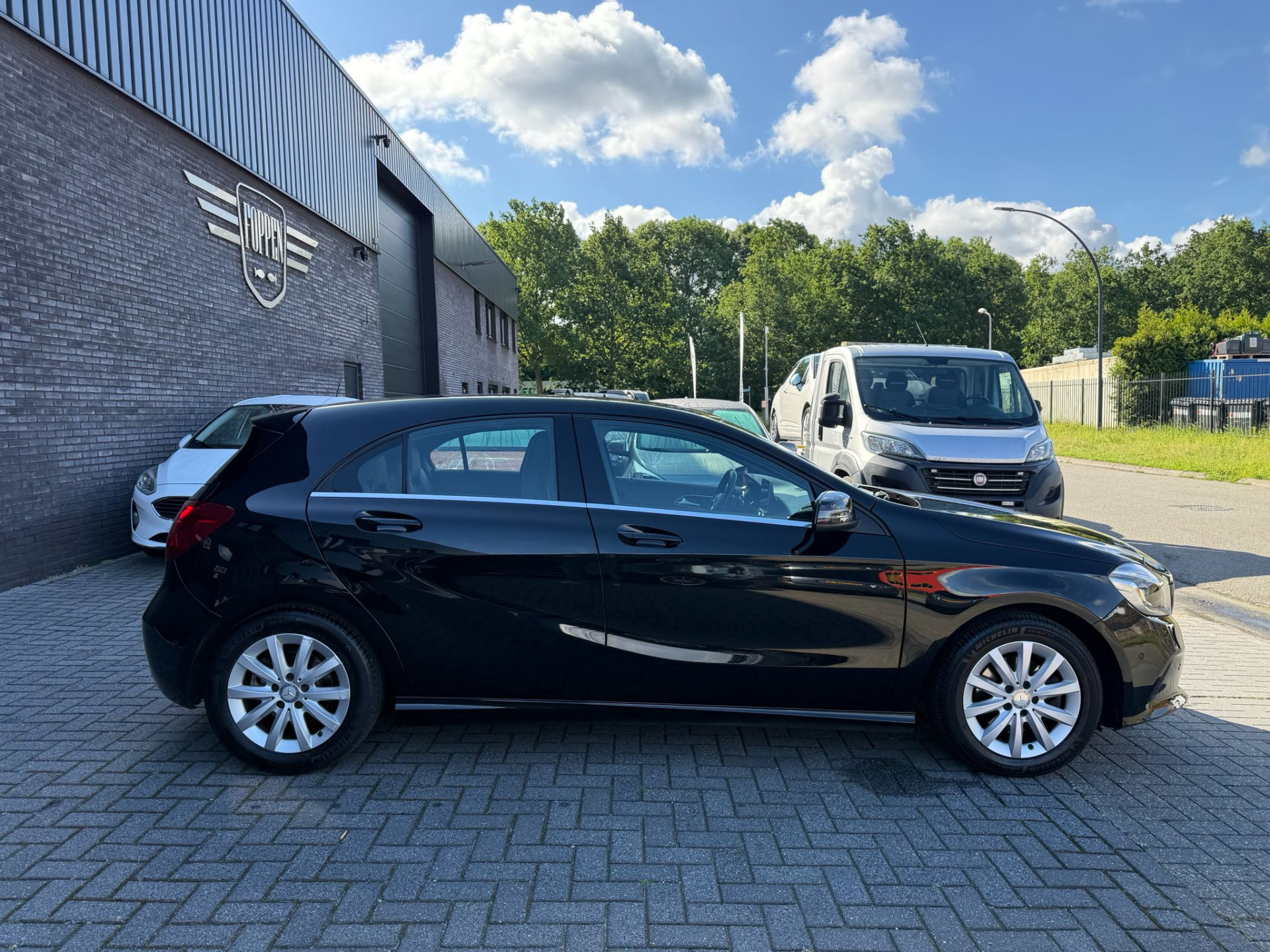 Mercedes-Benz A-klasse 160 Ambition | 2E EIGENAAR | 3/6/12MND GARANTIE | AUTOMAAT | LED | CRUISE | NAVI | AIRCO | BLUETOOTH | TREKHAAK |